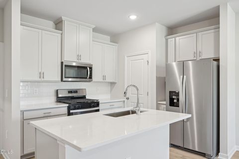 704 Southland Drive Zebulon NC 27597