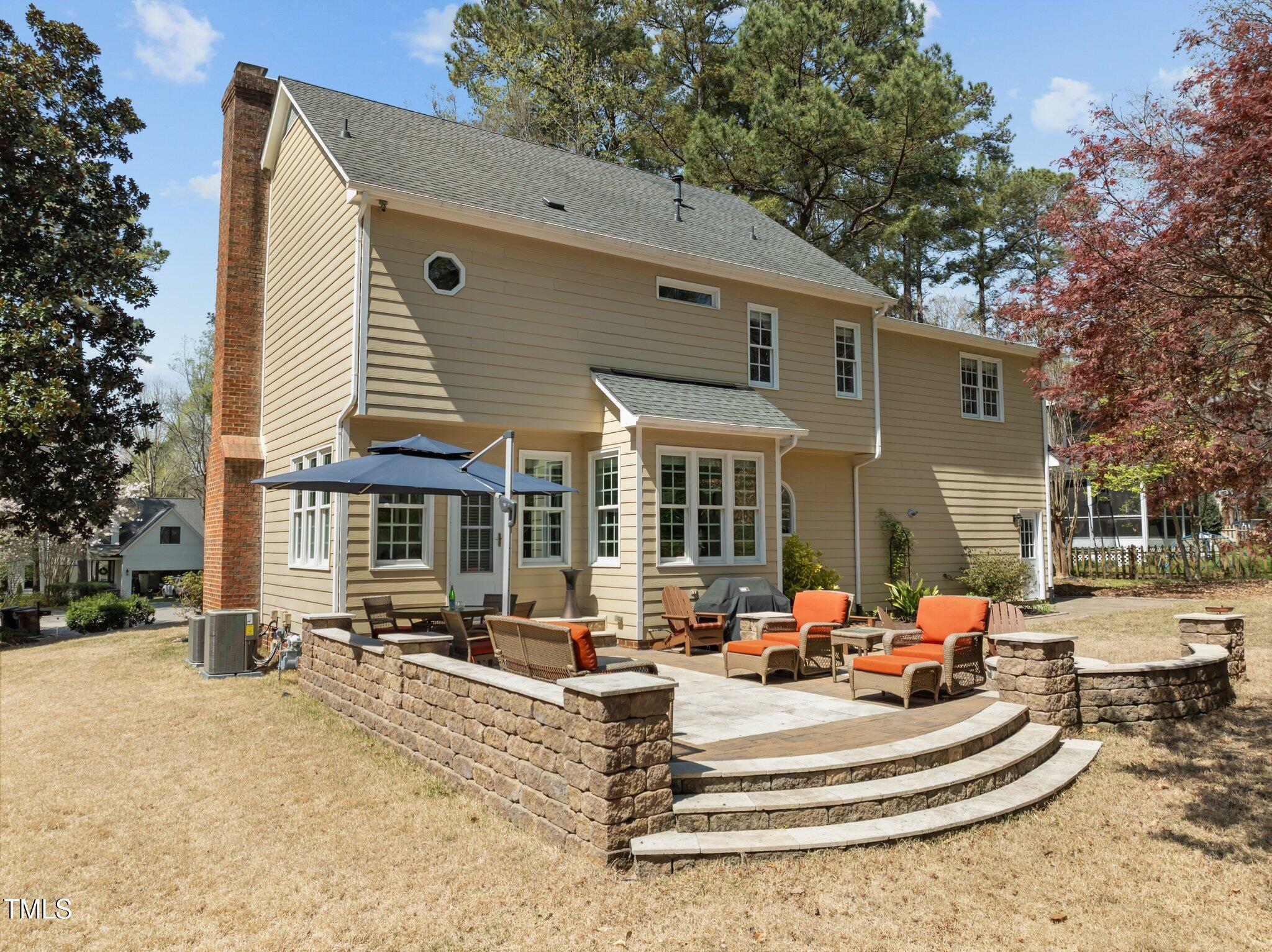 5125 Salinas Court