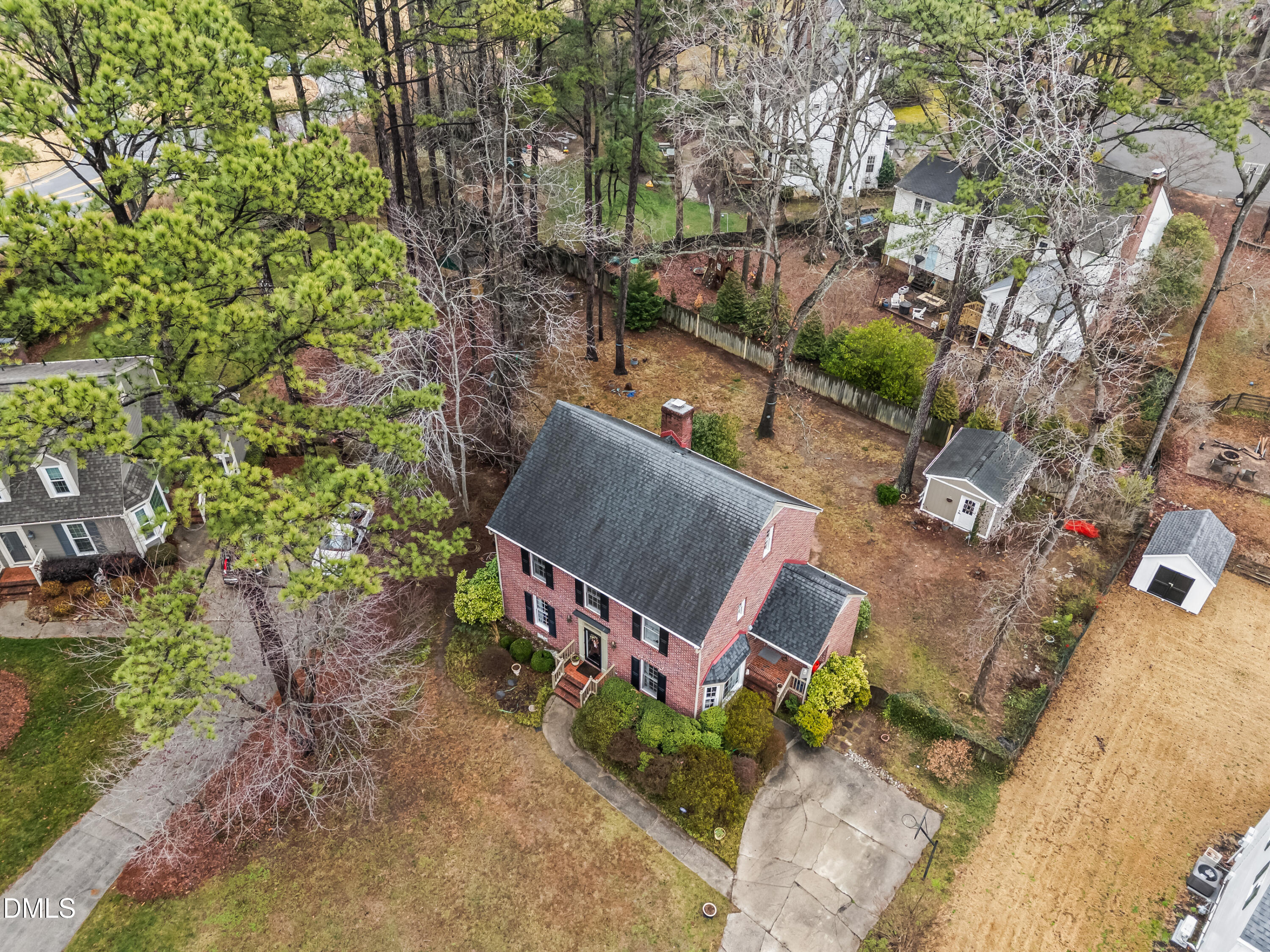 8304 N Crestwyck Court