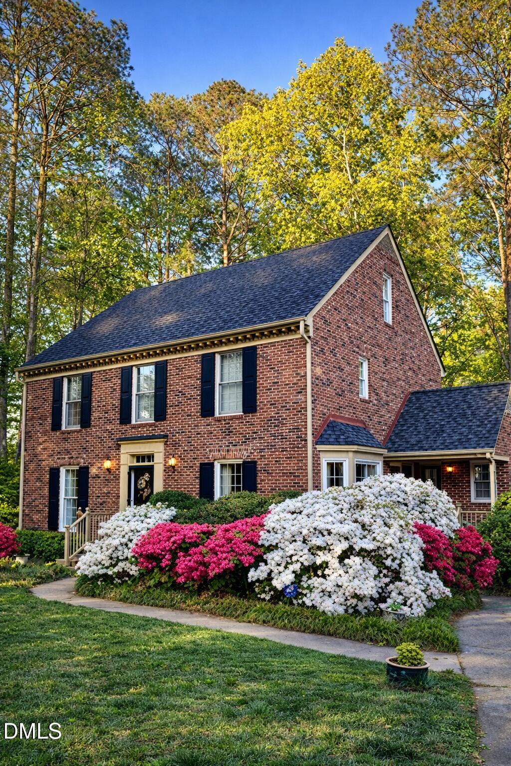 8304 N Crestwyck Court