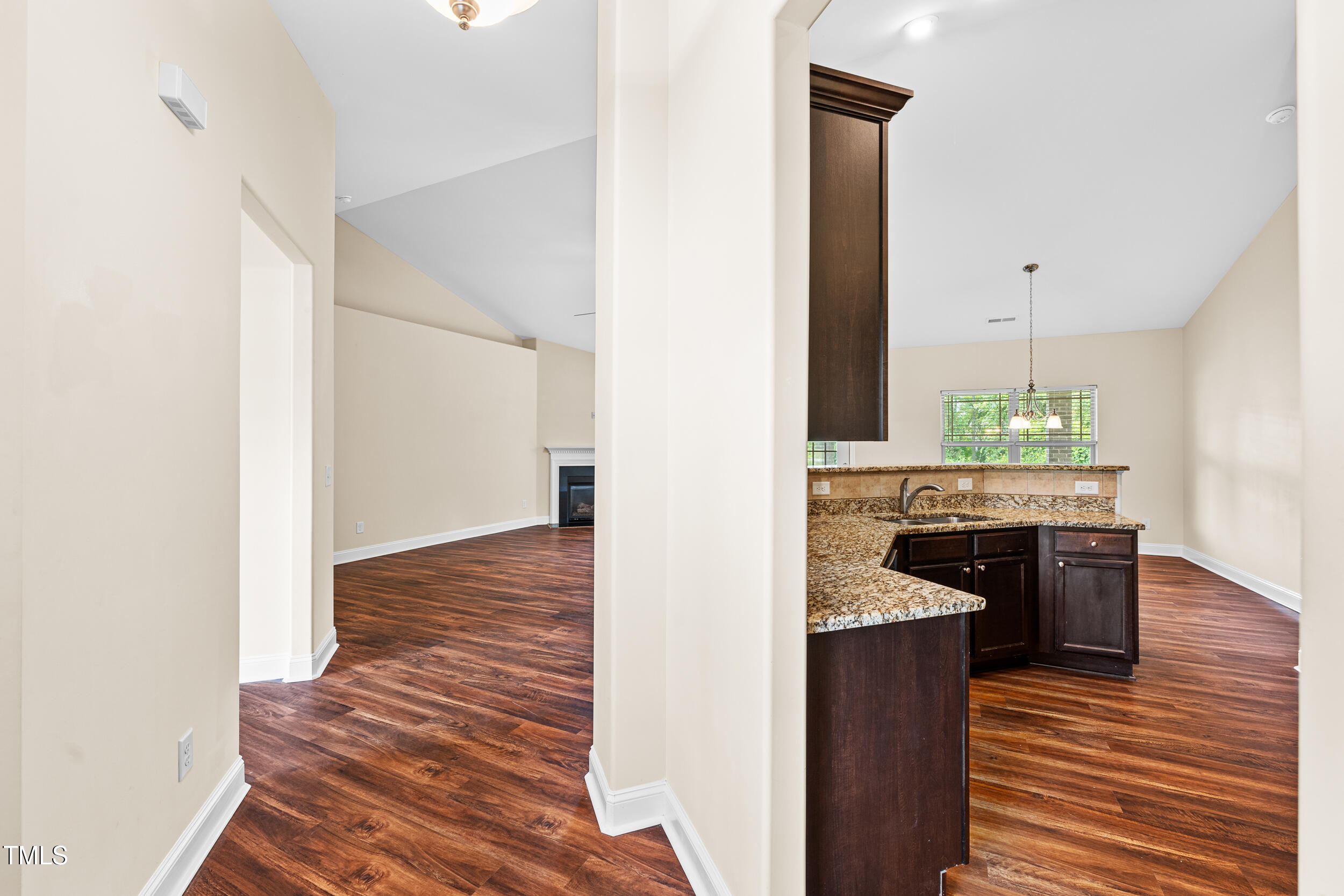 19 Lake Refuge Court