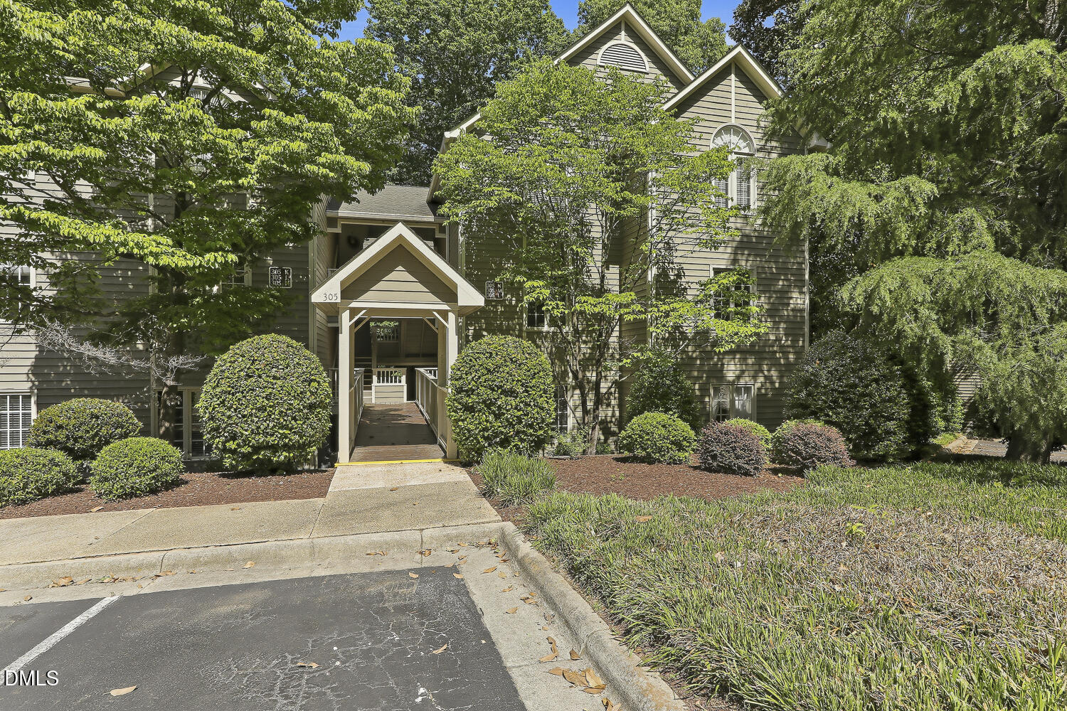 305 Glen Echo Lane Unit M