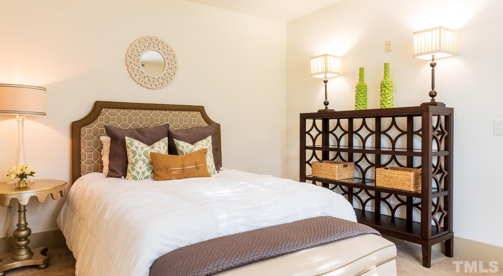 Chapel Hill, North Carolina 27516, United States, 2 Bedrooms Bedrooms, ,3 BathroomsBathrooms,Residential,Active,43622