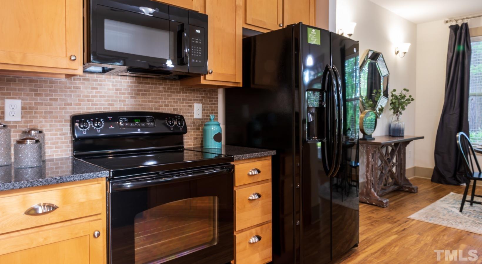 Chapel Hill, North Carolina 27516, United States, 2 Bedrooms Bedrooms, ,3 BathroomsBathrooms,Residential,Active,43622