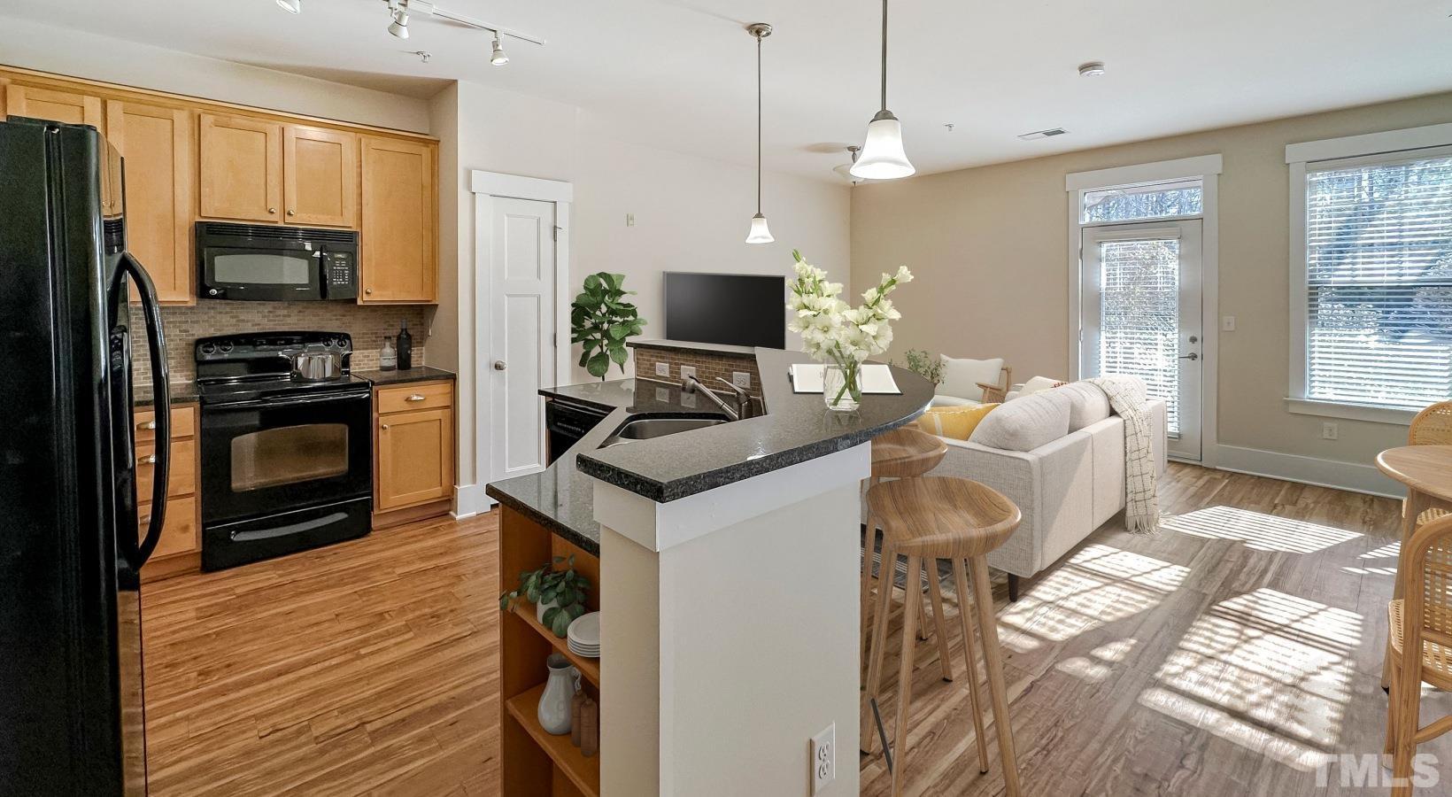 Chapel Hill, North Carolina 27516, United States, 2 Bedrooms Bedrooms, ,3 BathroomsBathrooms,Residential,Active,43622