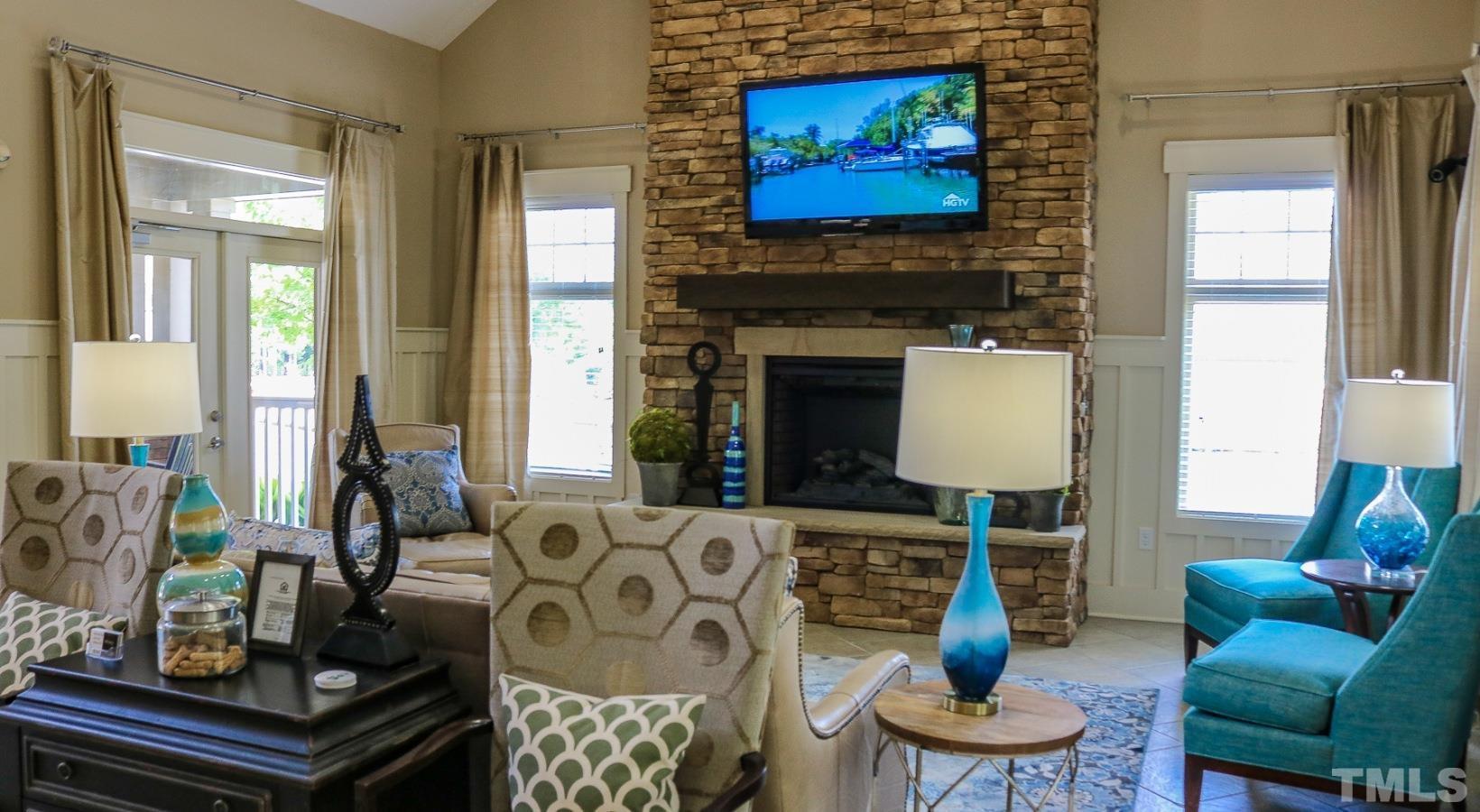 Chapel Hill, North Carolina 27516, United States, 2 Bedrooms Bedrooms, ,3 BathroomsBathrooms,Residential,Active,43622