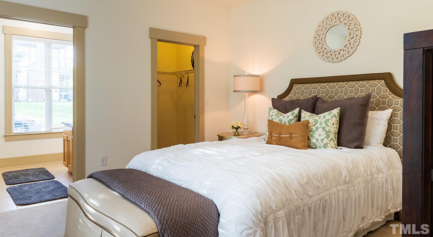 Chapel Hill, North Carolina 27516, United States, 2 Bedrooms Bedrooms, ,3 BathroomsBathrooms,Residential,Active,43622