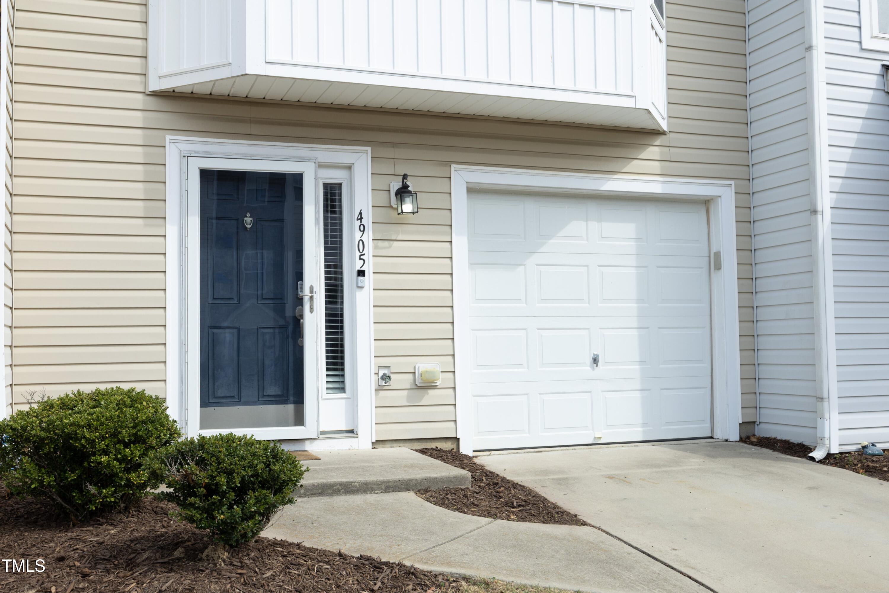 4905 Briarstone Court