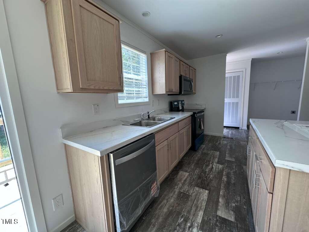 212 Ellington Path