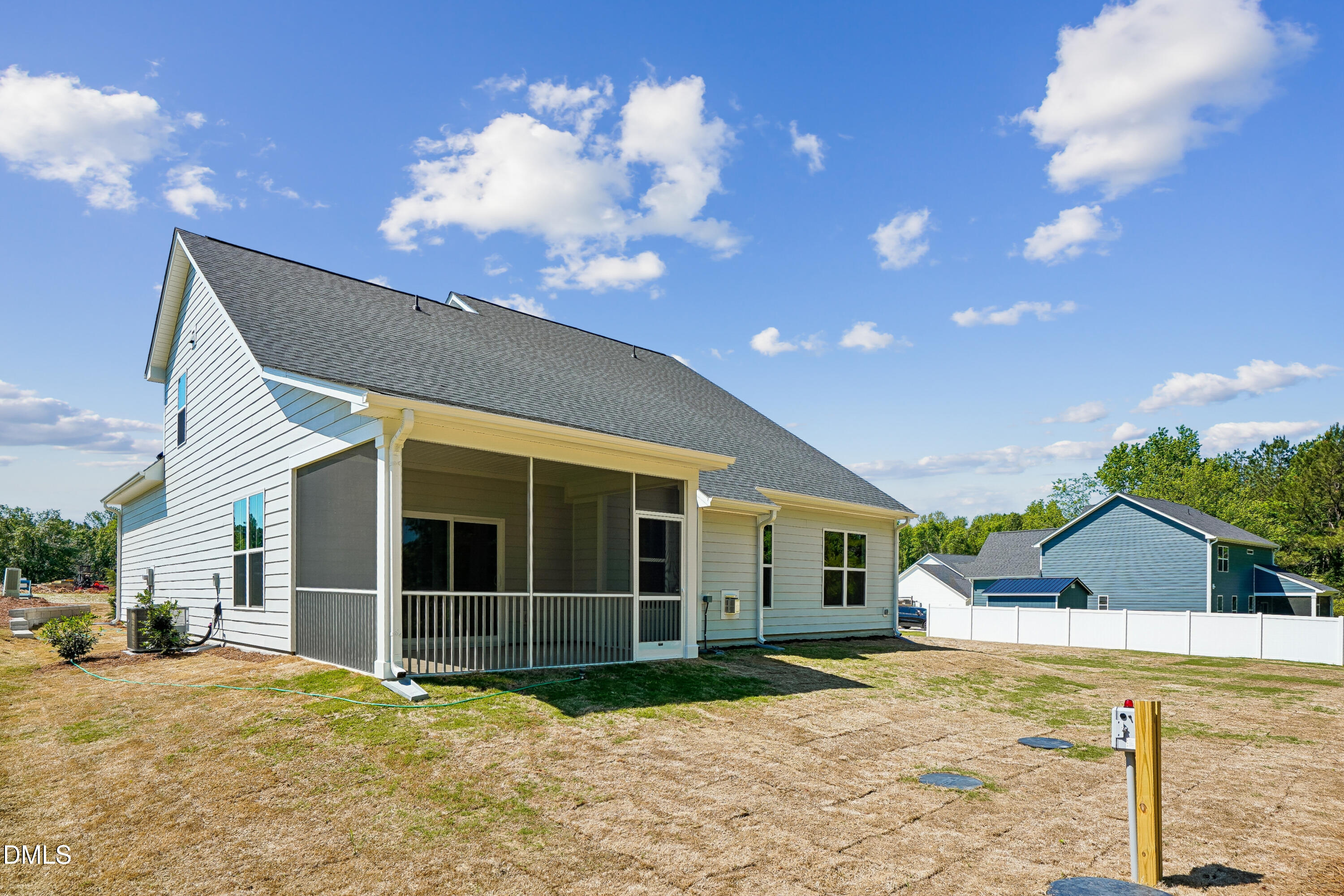9513 Wood River Drive 004