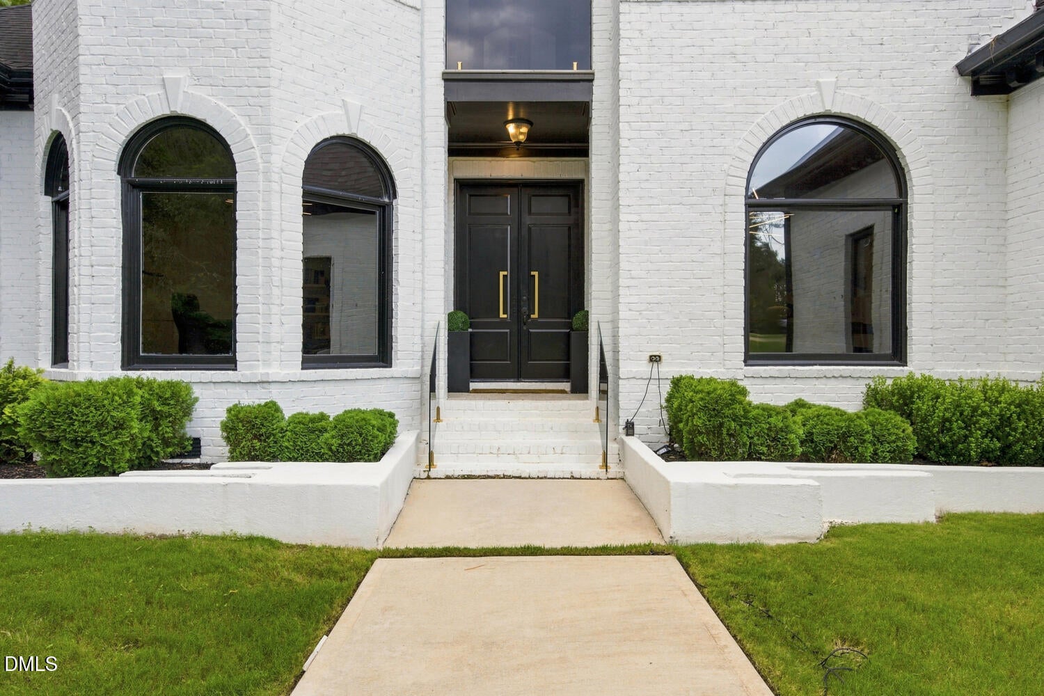 32 Woodgate Court