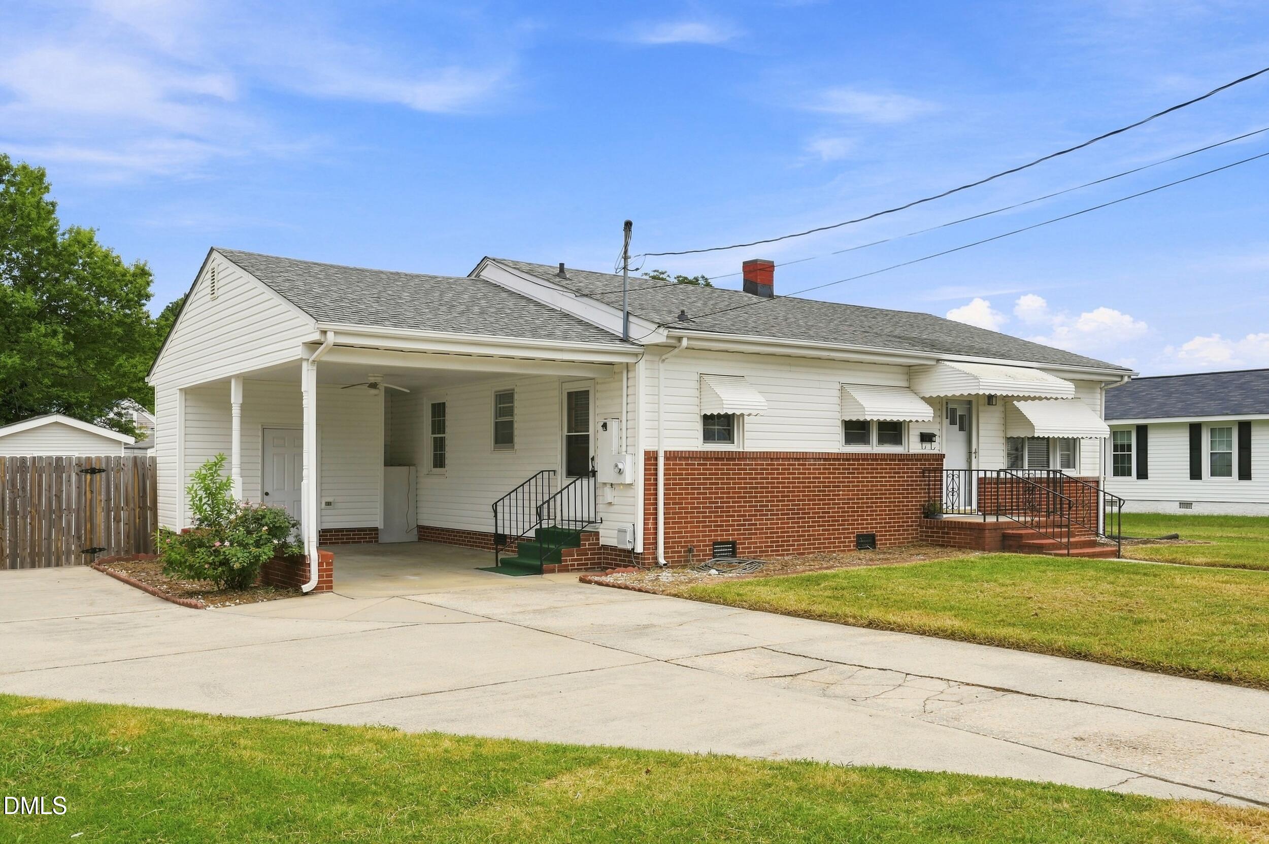 206 W Woodall Street
