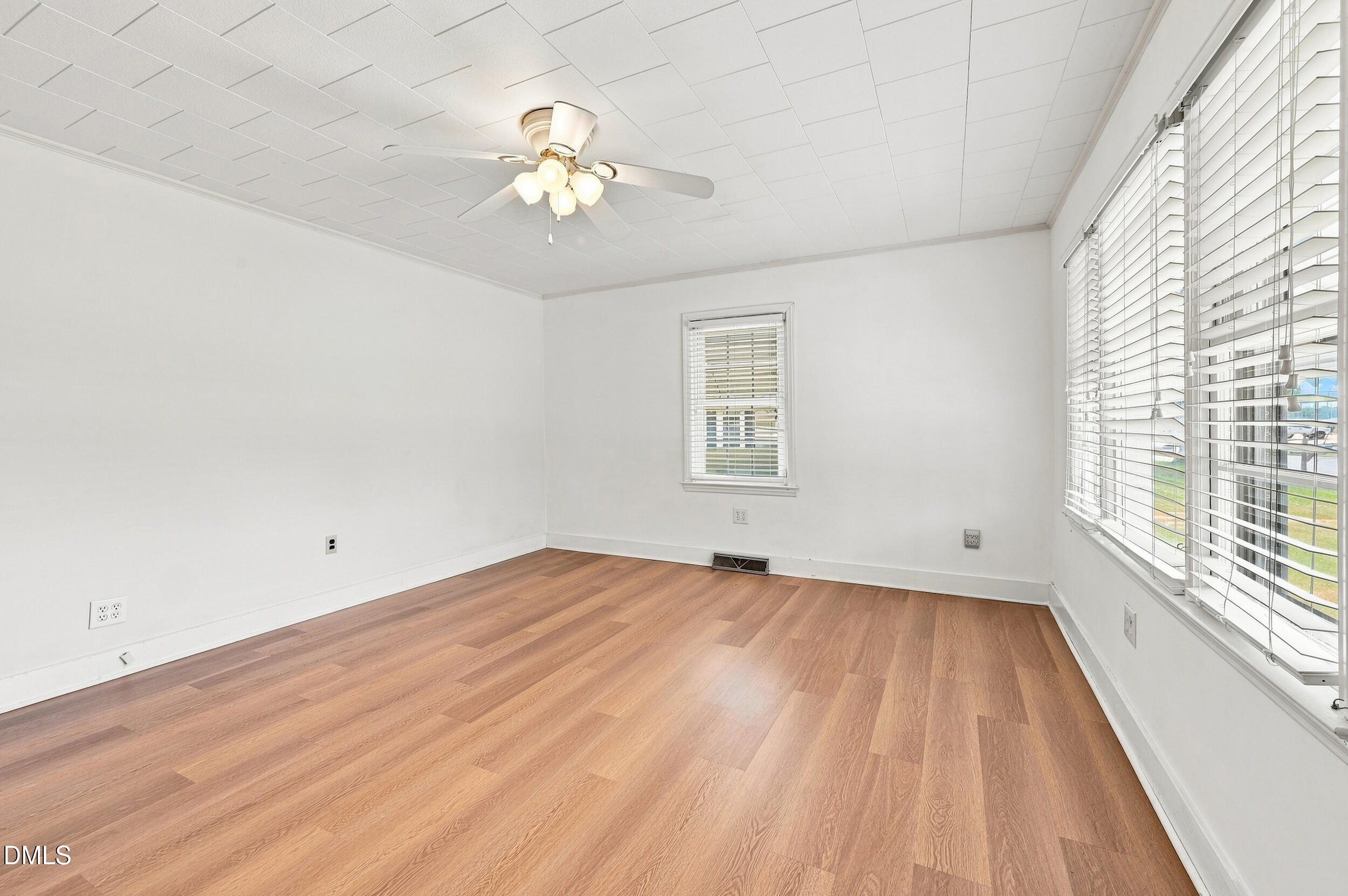 206 W Woodall Street