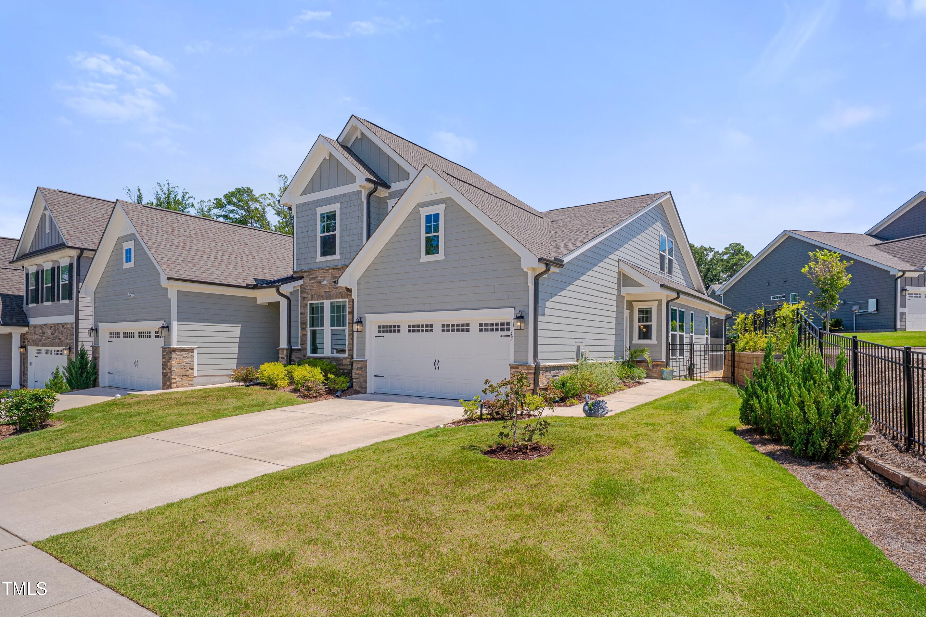 1145 Dozier Way