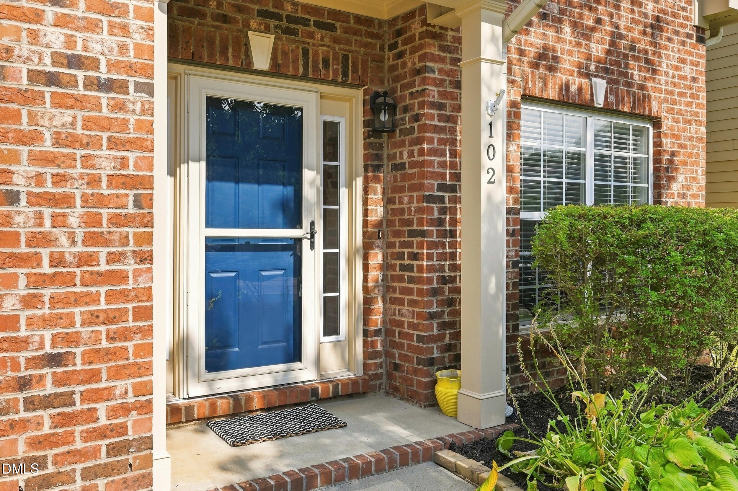 102 Minnifer Court