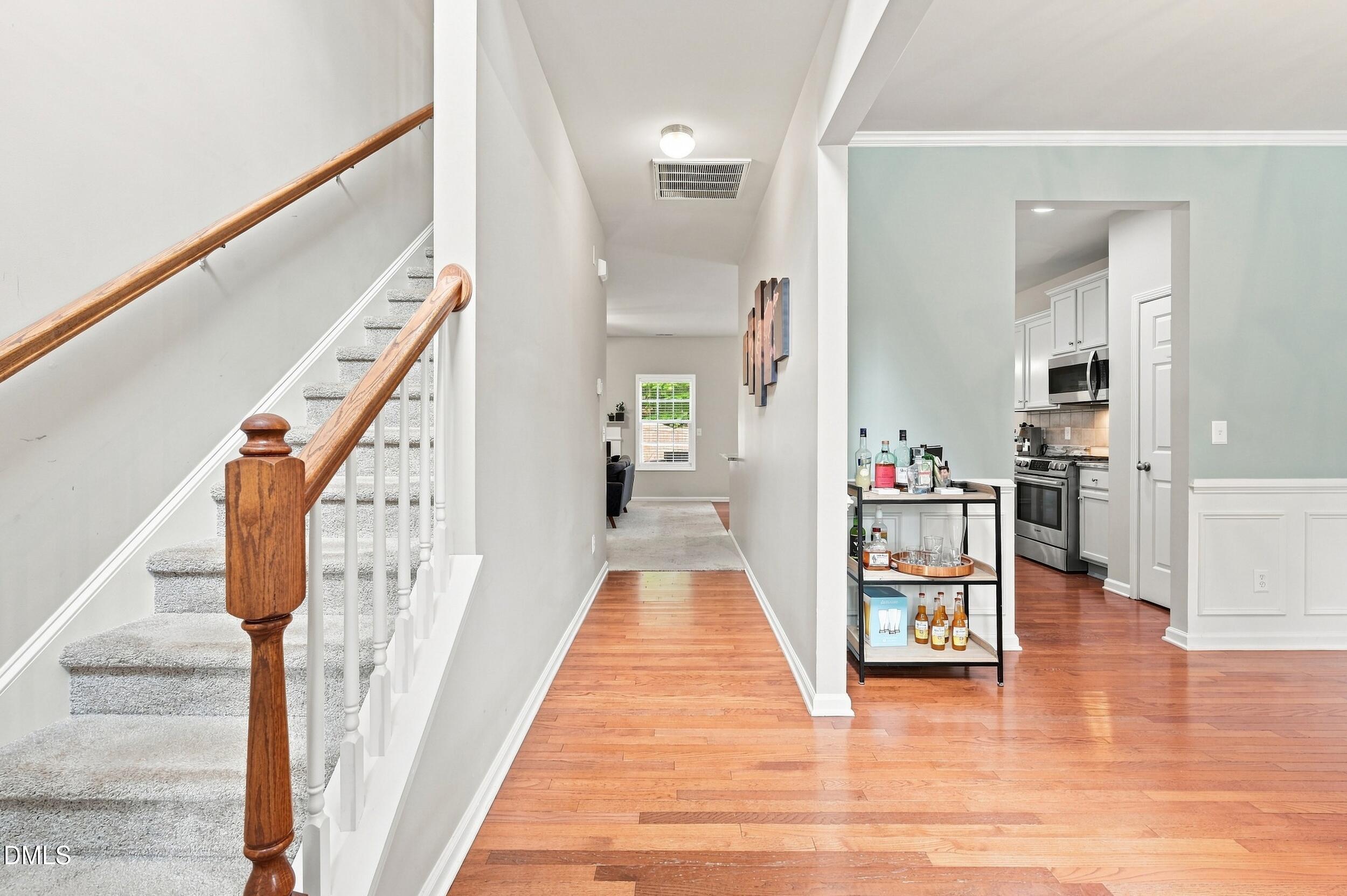 102 Minnifer Court