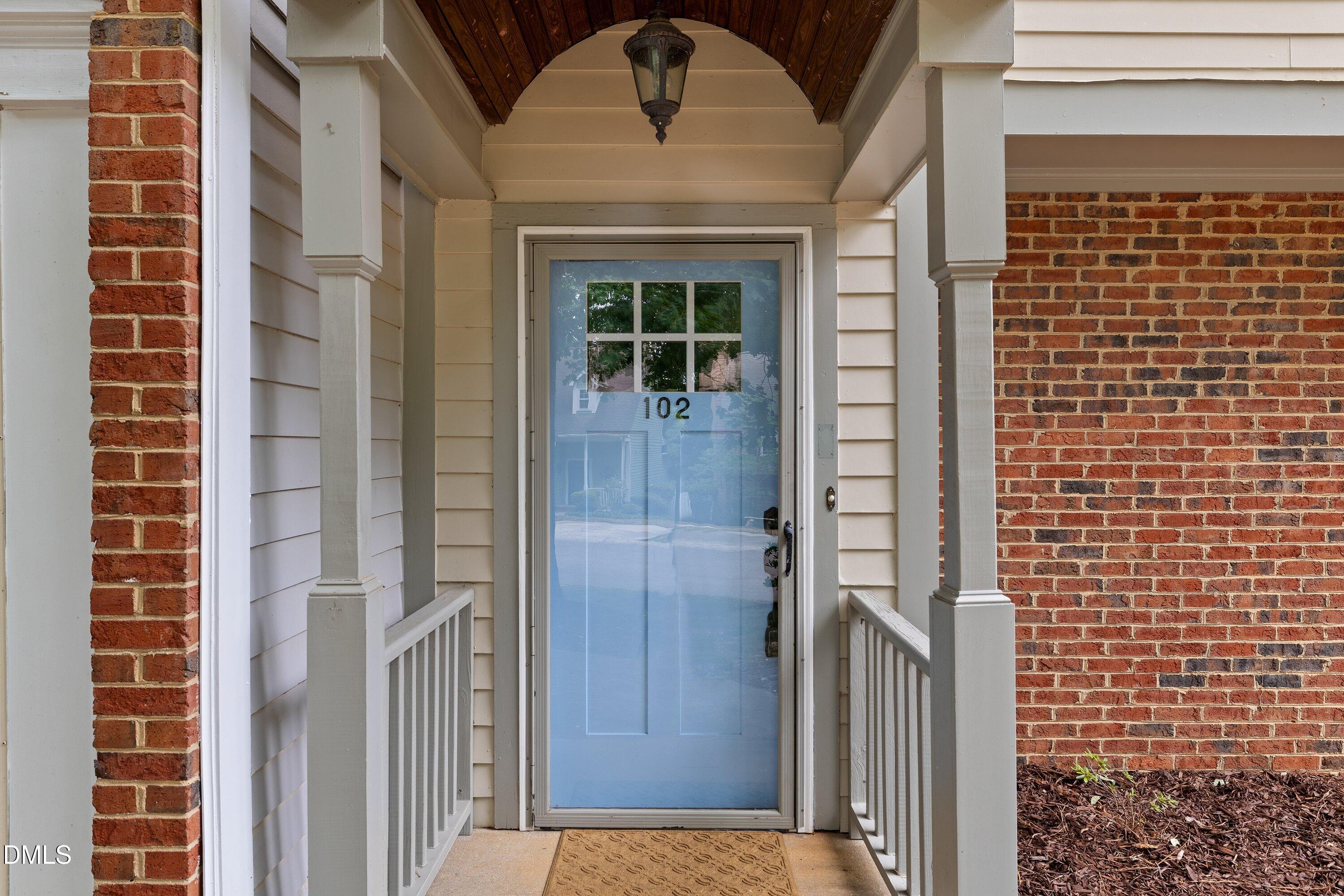 102 Westview Cove Lane