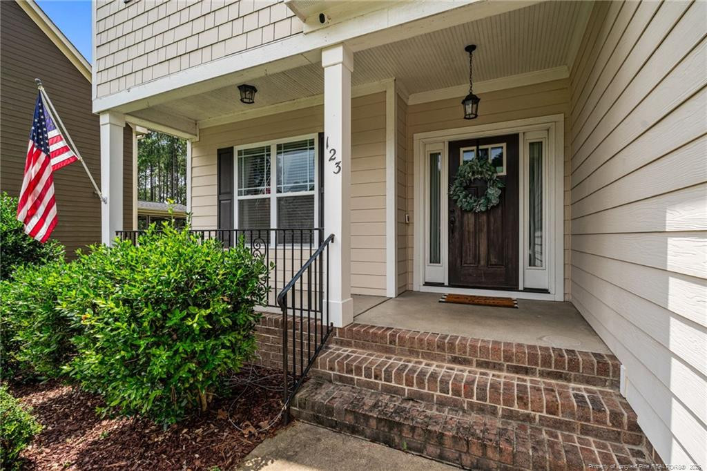 123 Valley Brook Lane