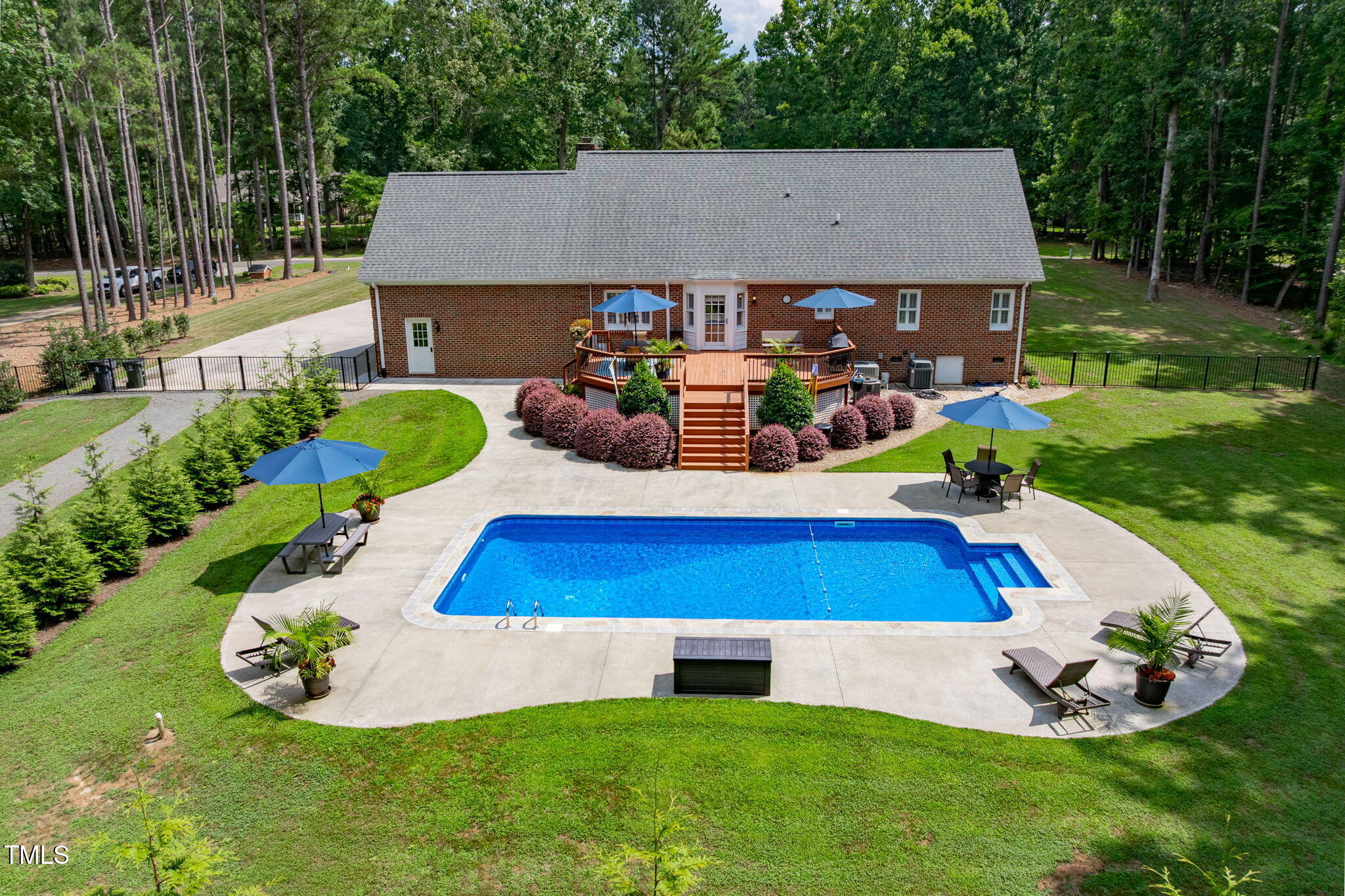 4135 Somerset Drive