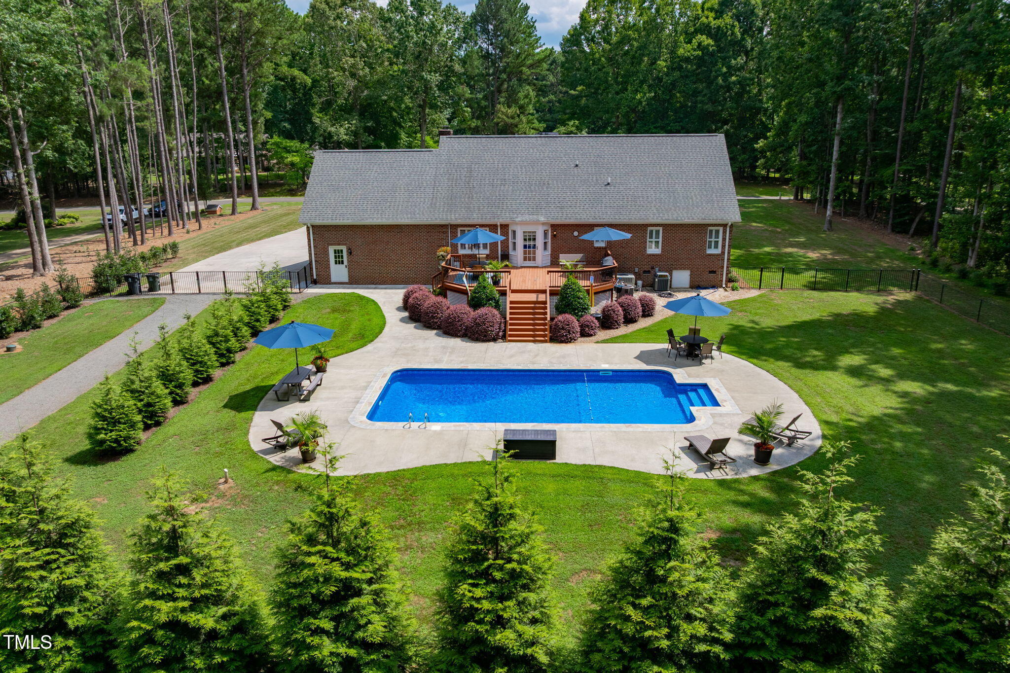 4135 Somerset Drive