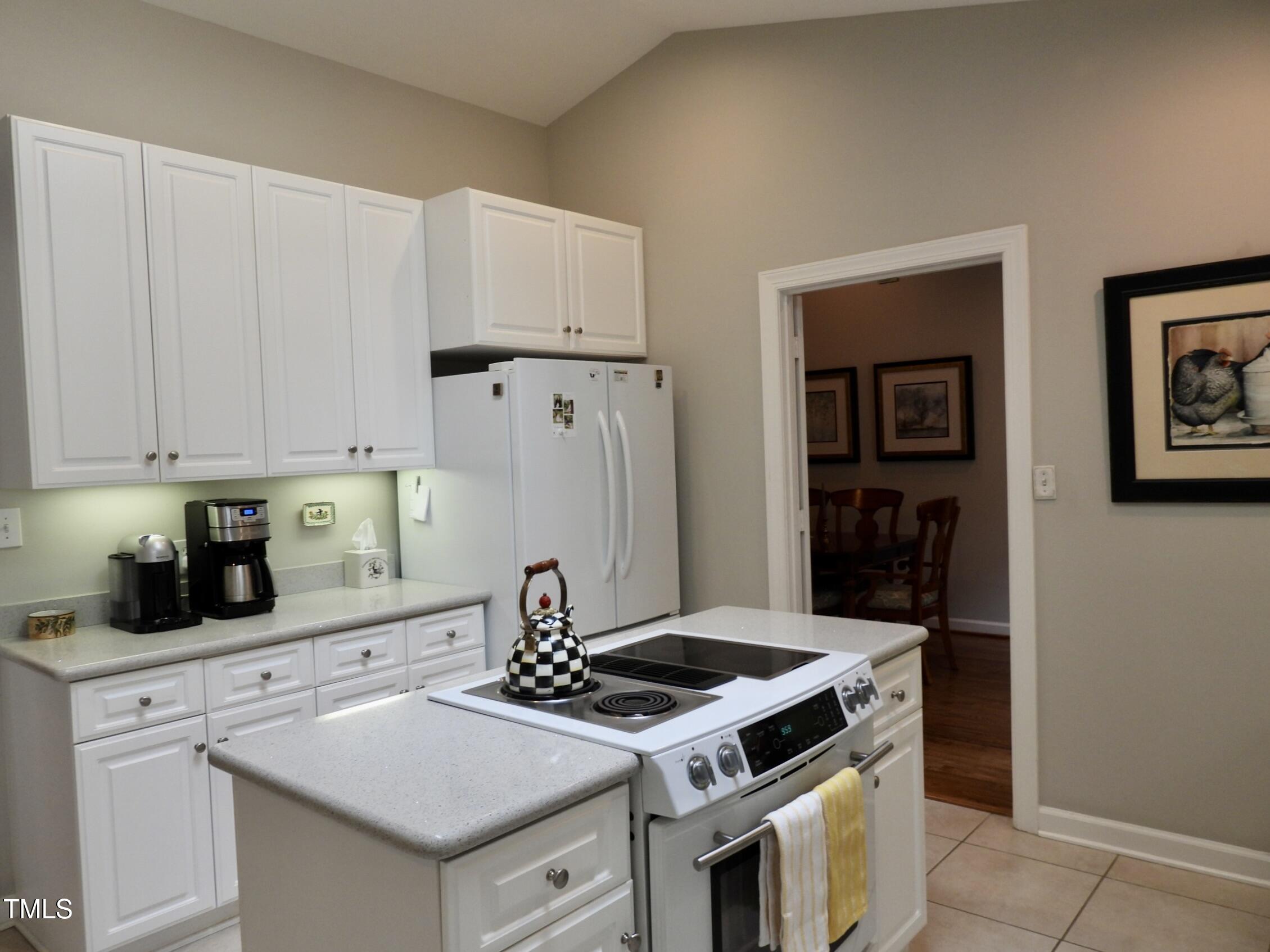 531 Weathersfield
