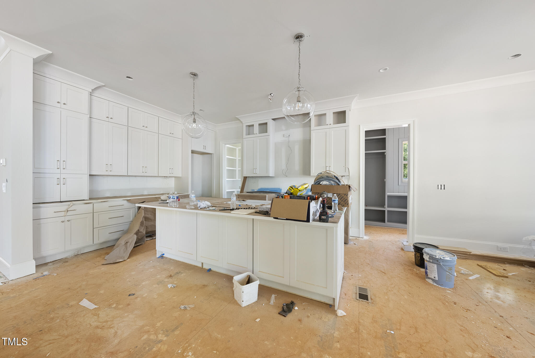 1229 Dixie Trail
