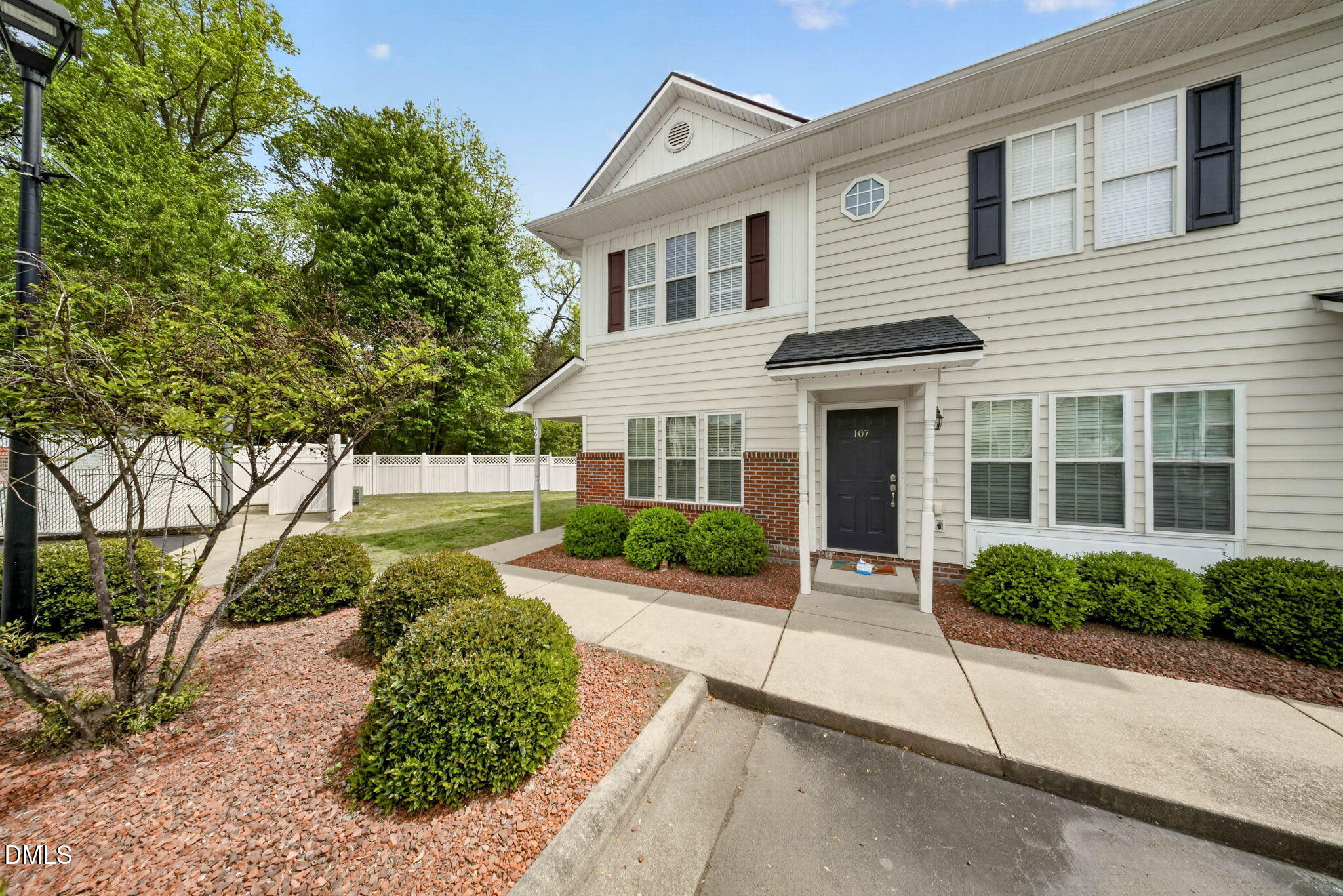 705 Glen Road Apt 106