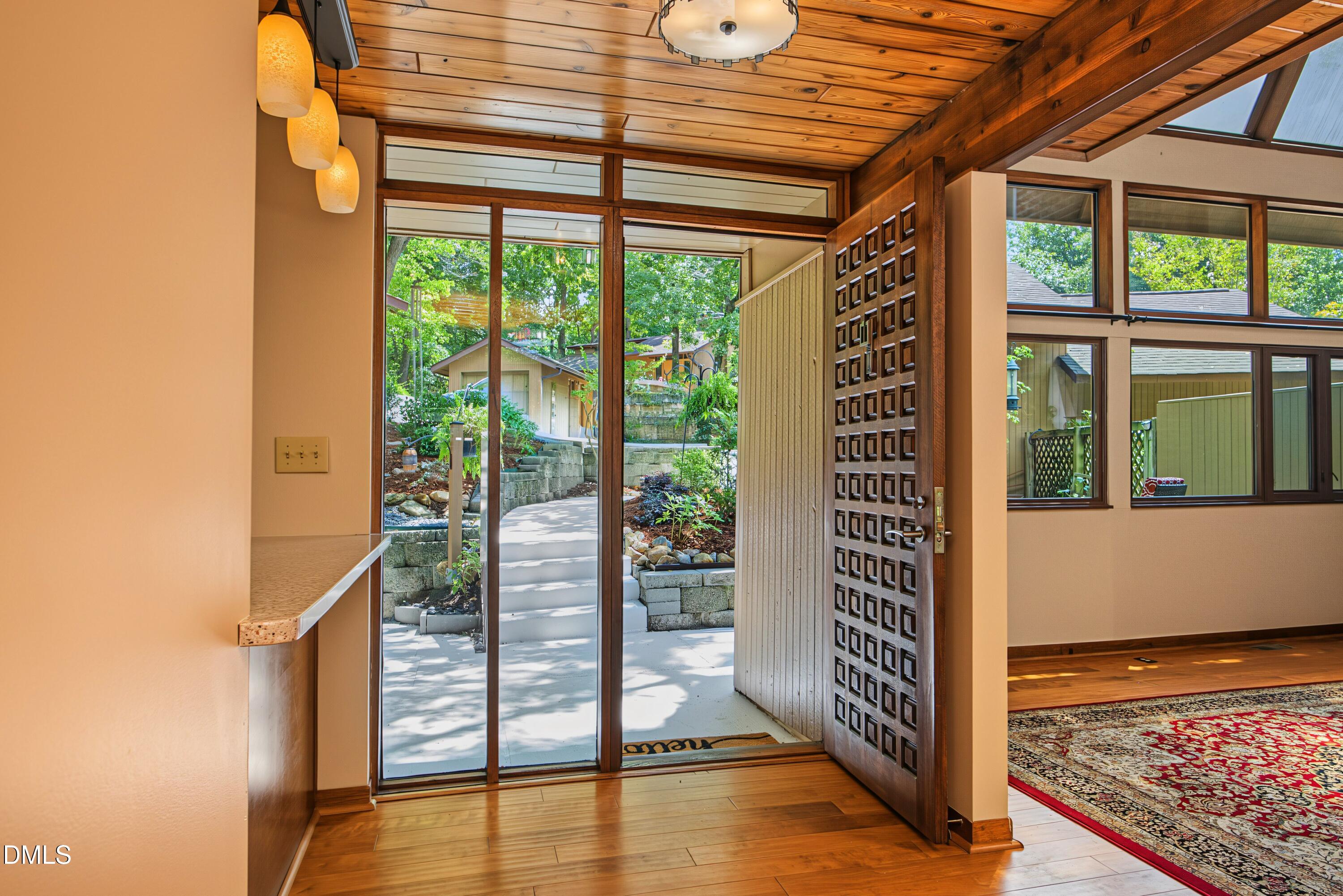 102 Arbutus Place