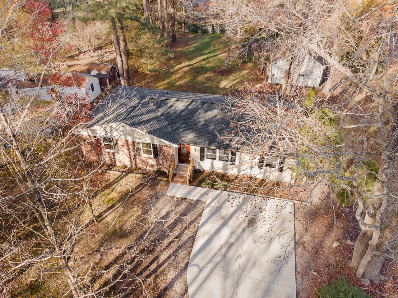 5917 Meadowlark Lane