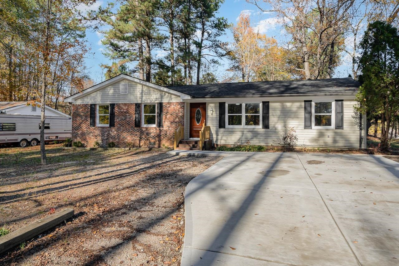 5917 Meadowlark Lane