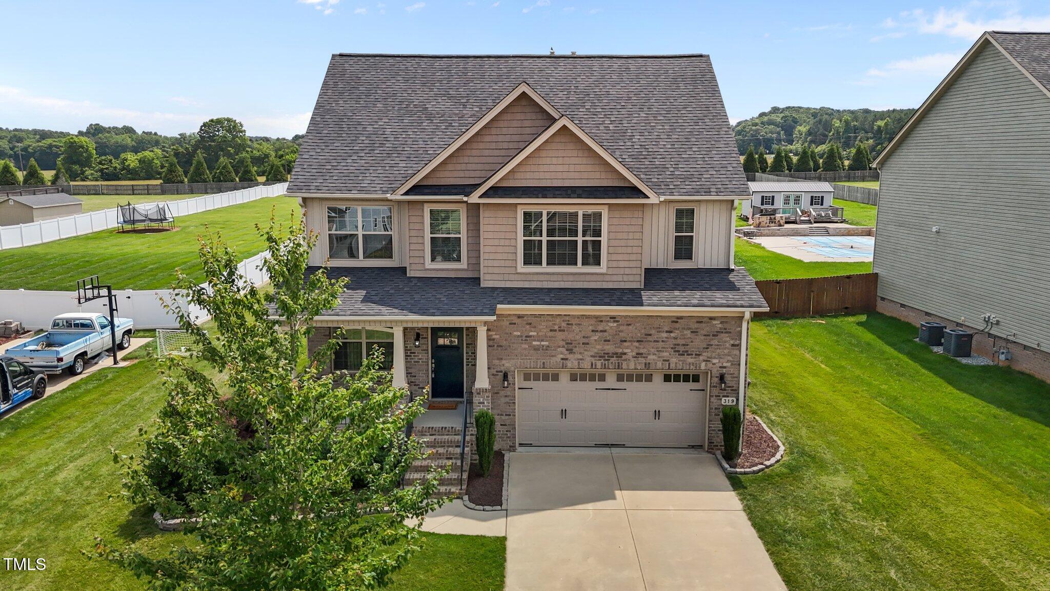 319 Brinkley Circle