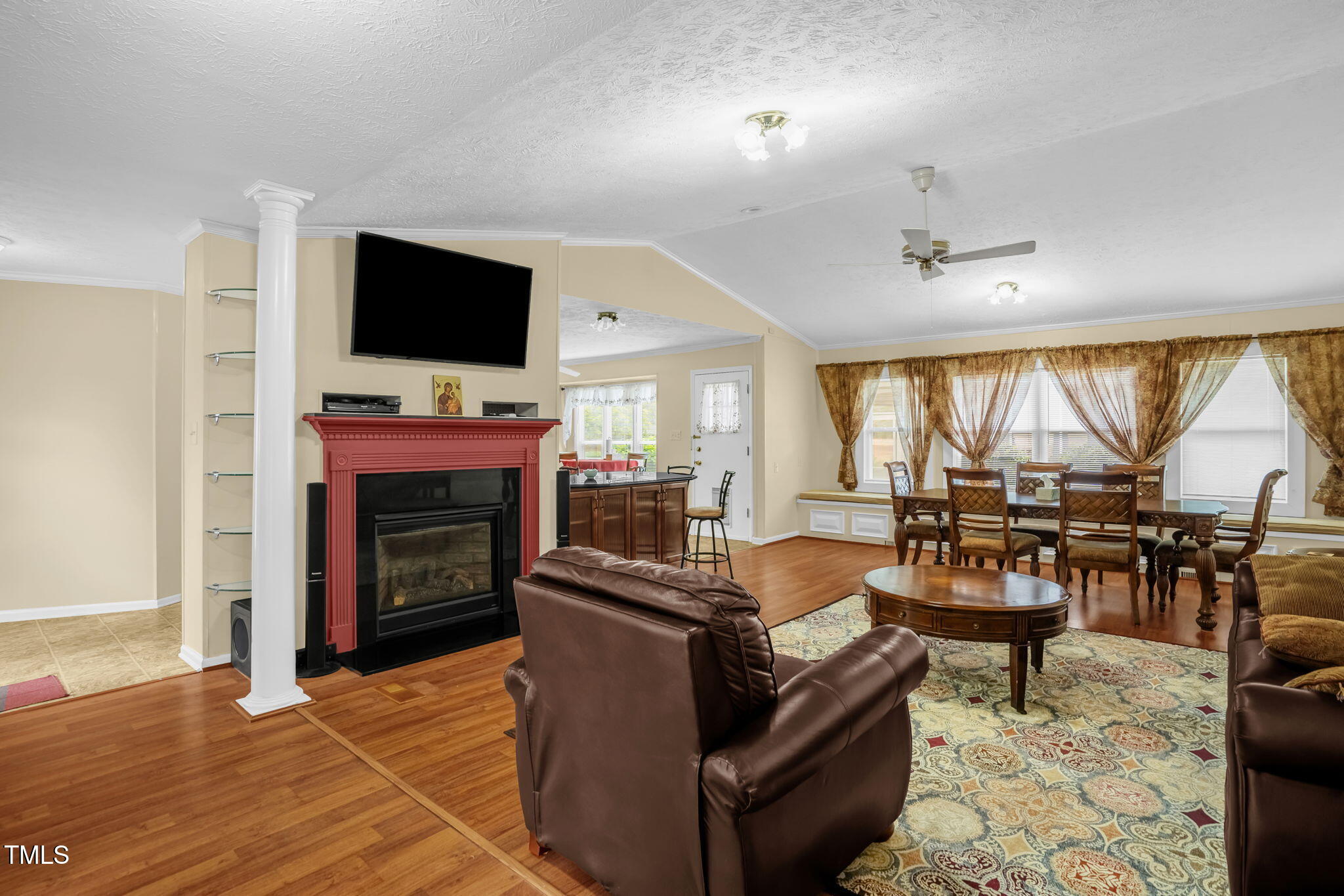 5350 Clubhouse Lane