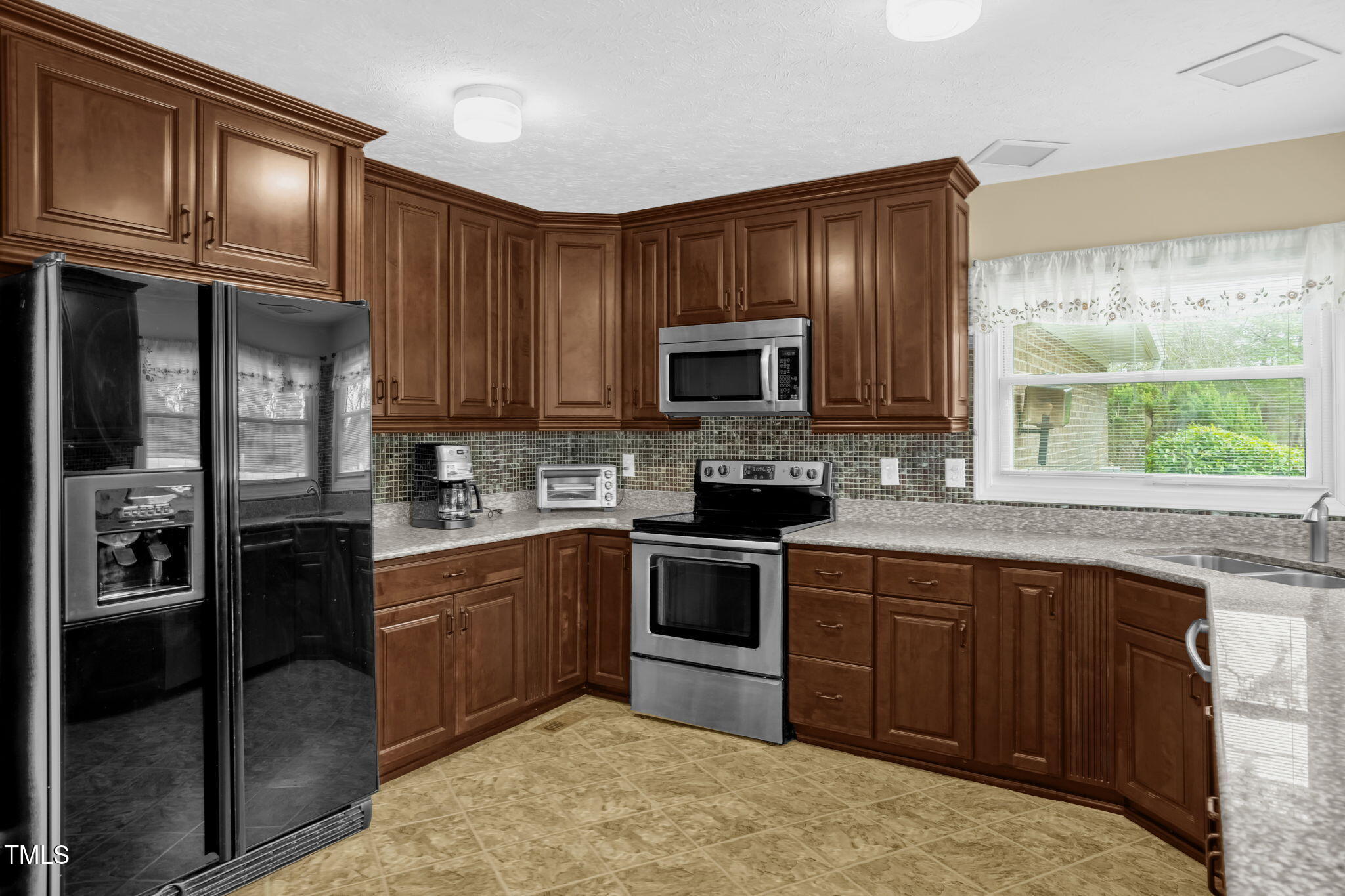 5350 Clubhouse Lane