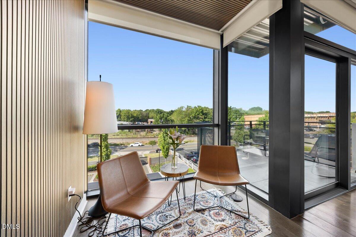 1105 W Main Street Unit 406