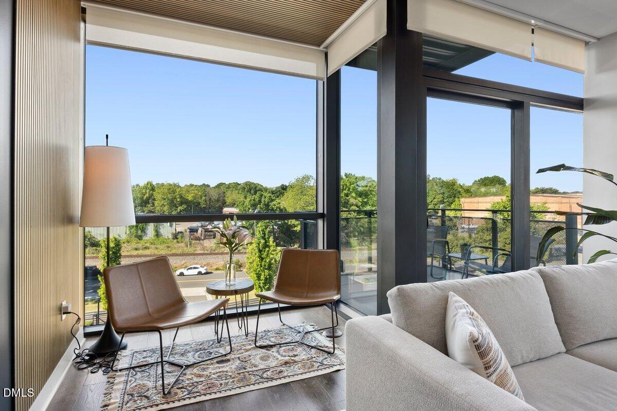 1105 W Main Street Unit 406