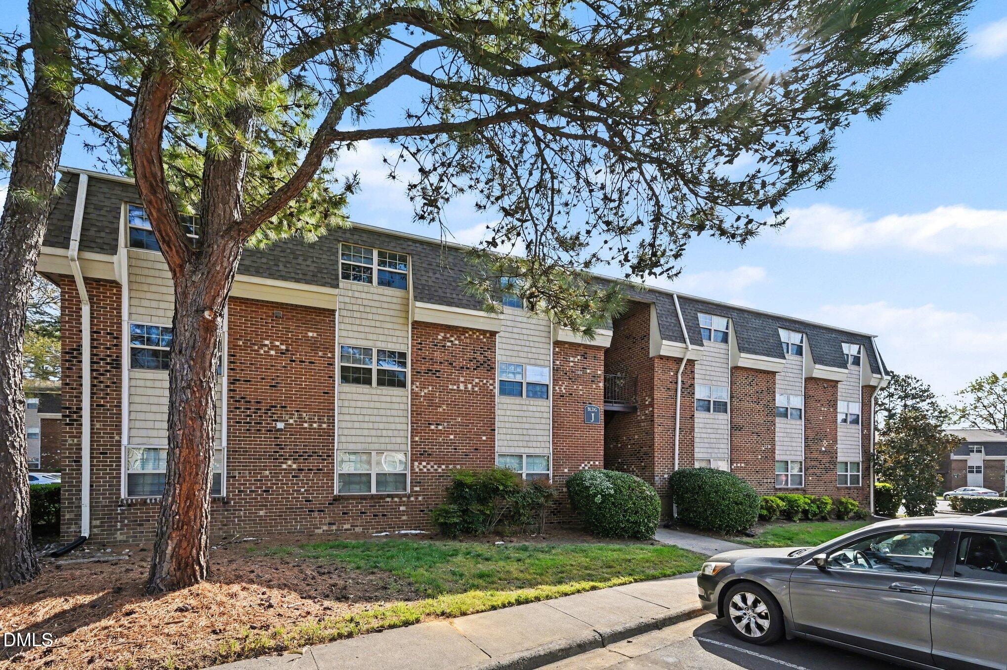 501 Jones Ferry Road Unit J9