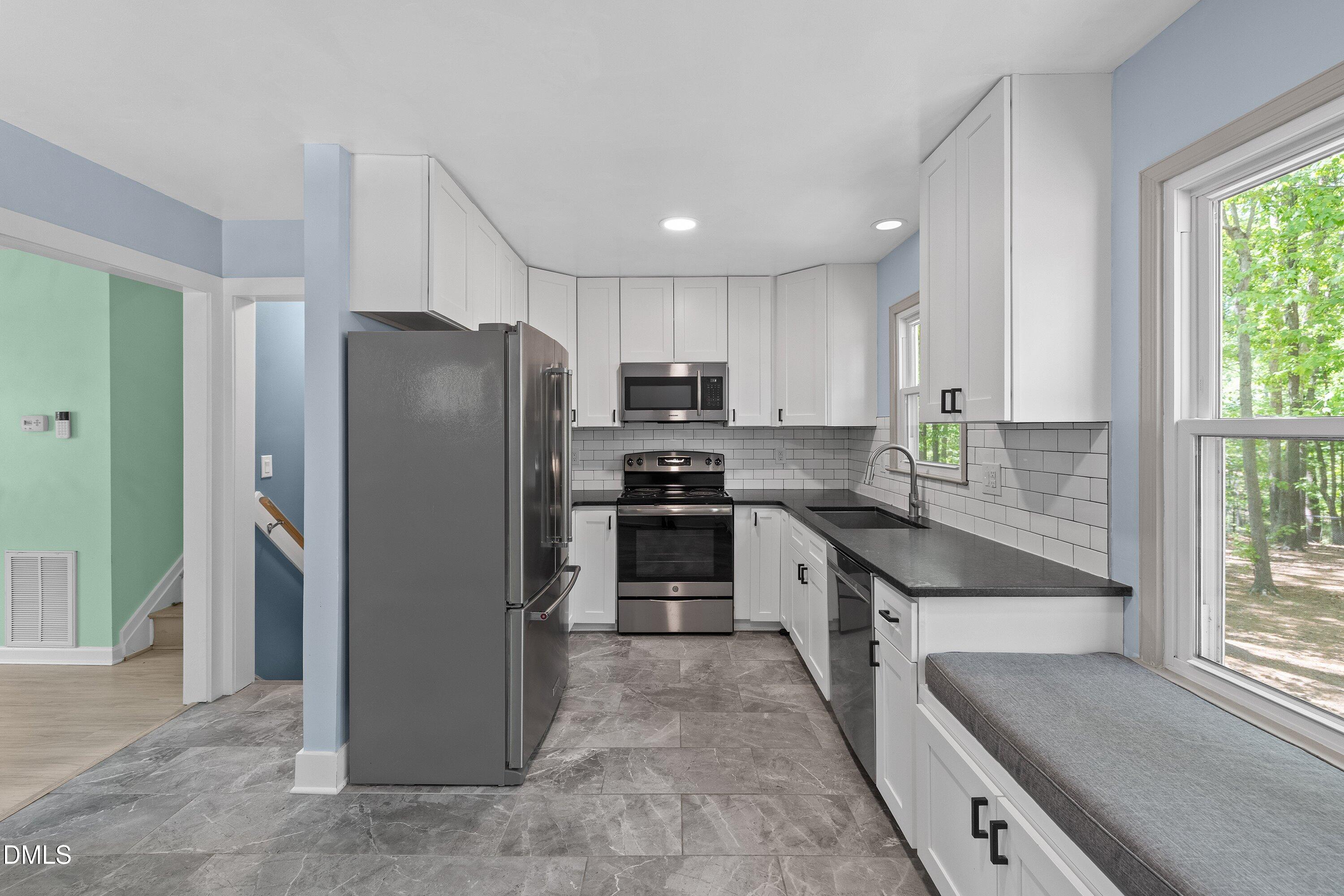 7921 Castlelake Court