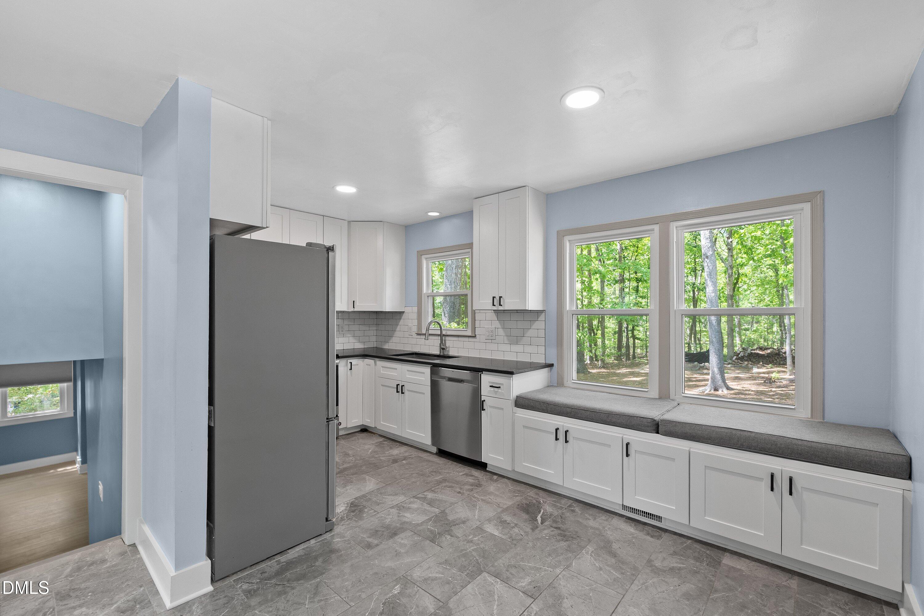 7921 Castlelake Court