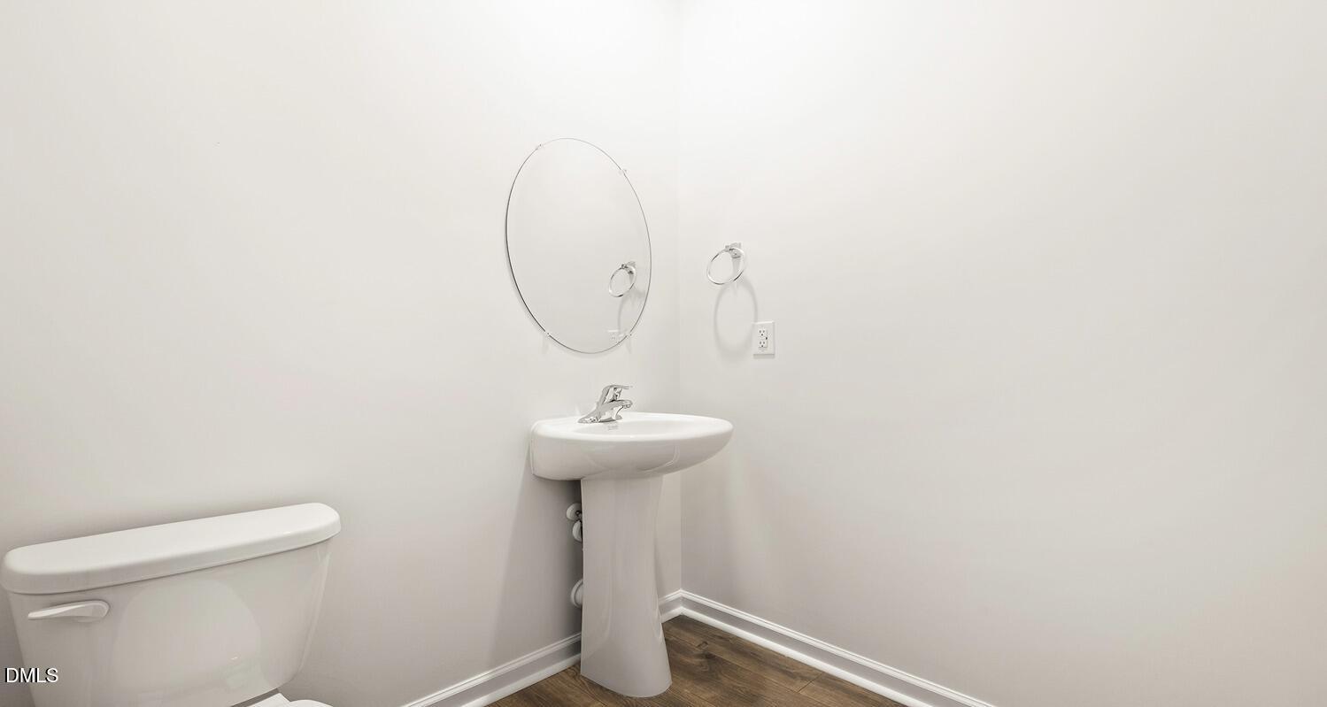 1383 Lansdowne Drive 401