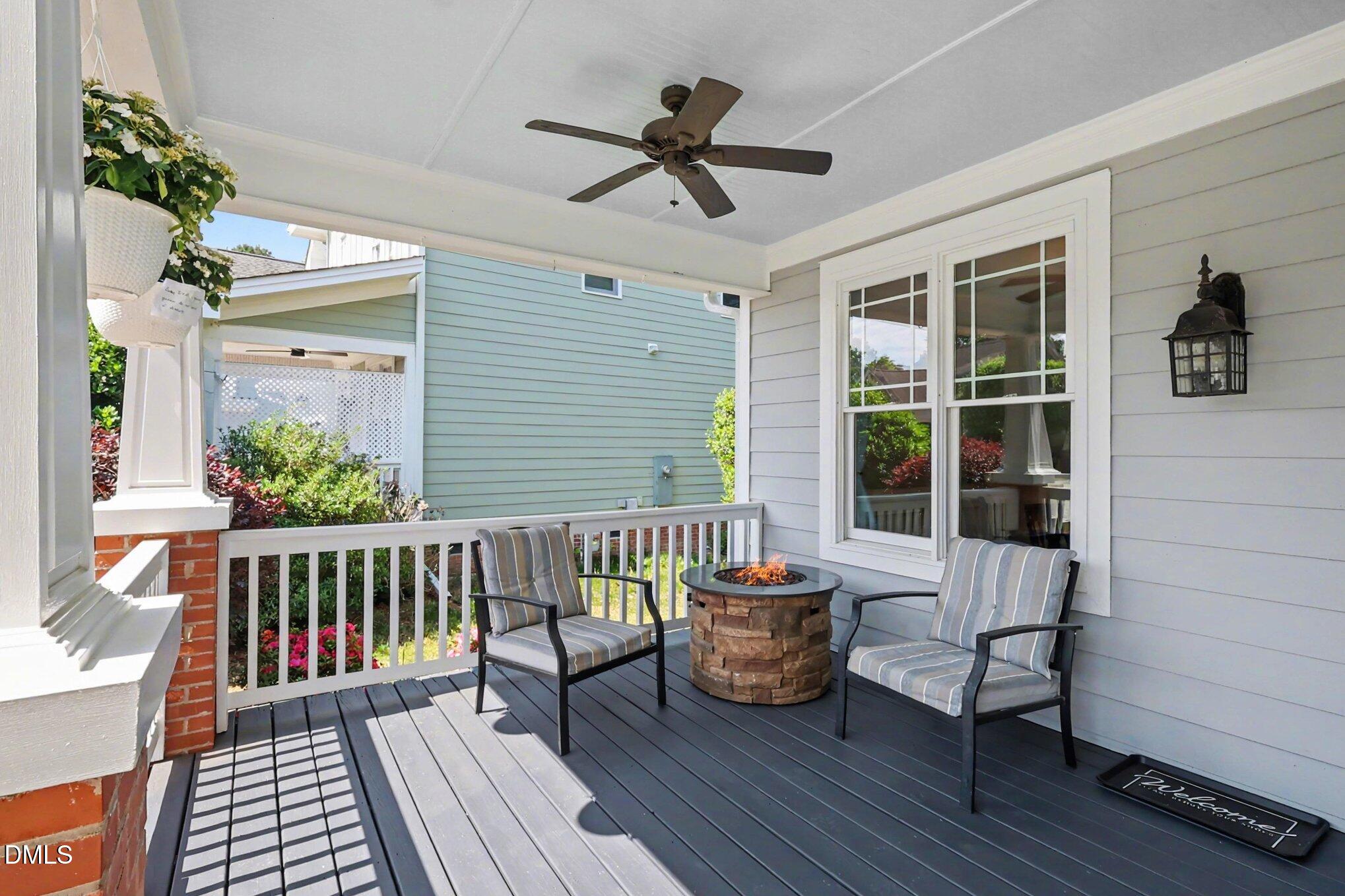 633 Lake Artesia Lane