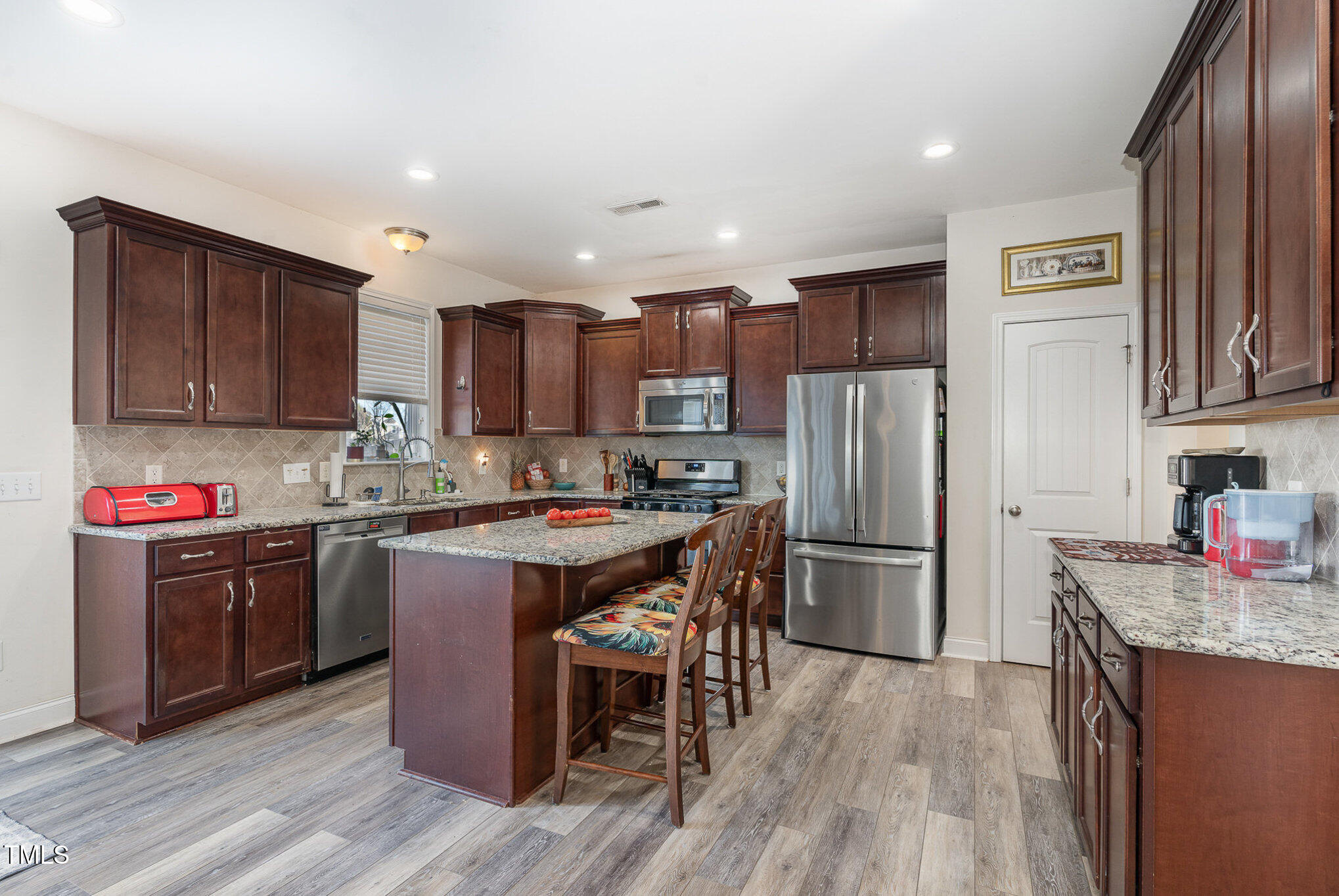 4204 Vineyard Ridge Drive