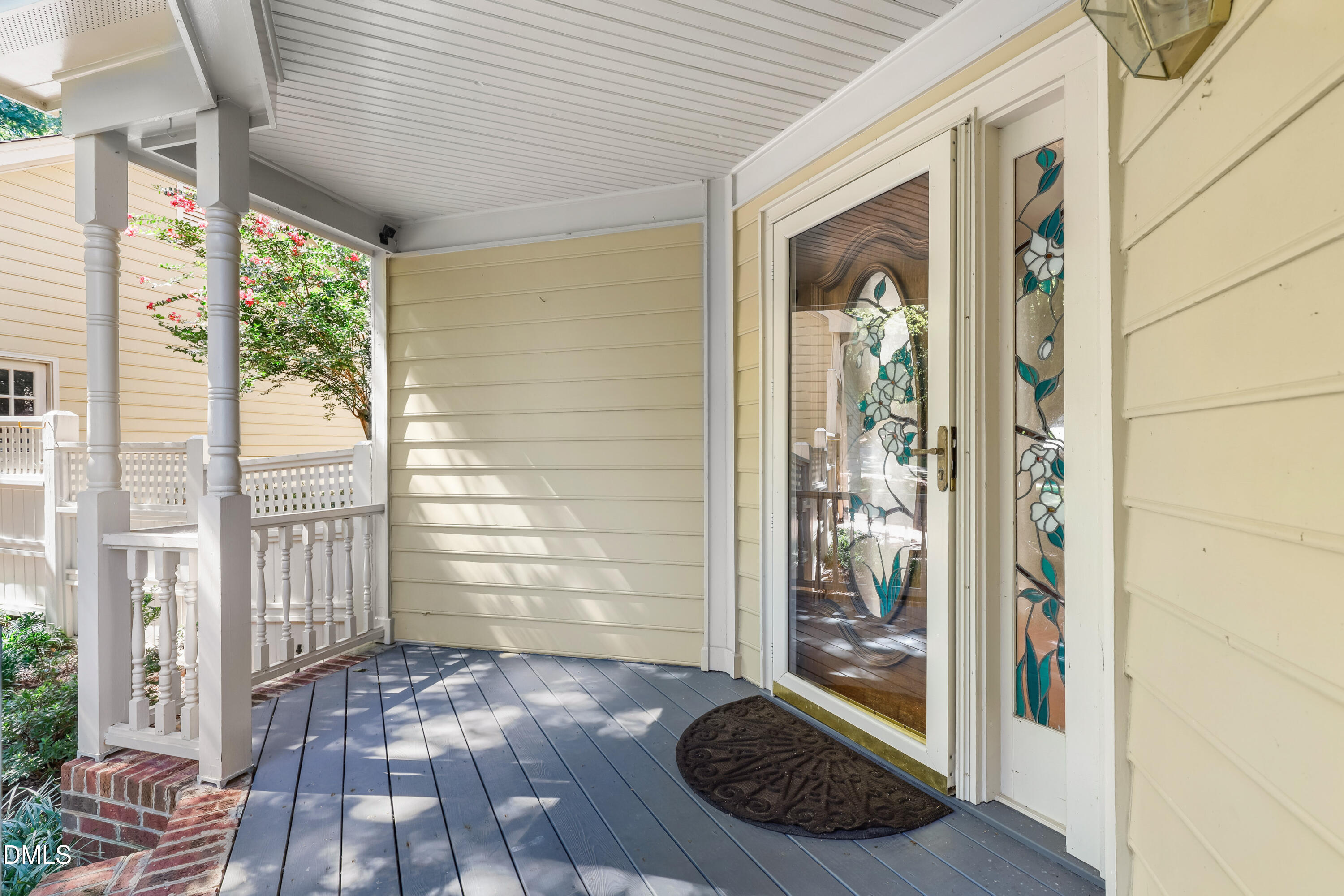 109 E Wind Lane