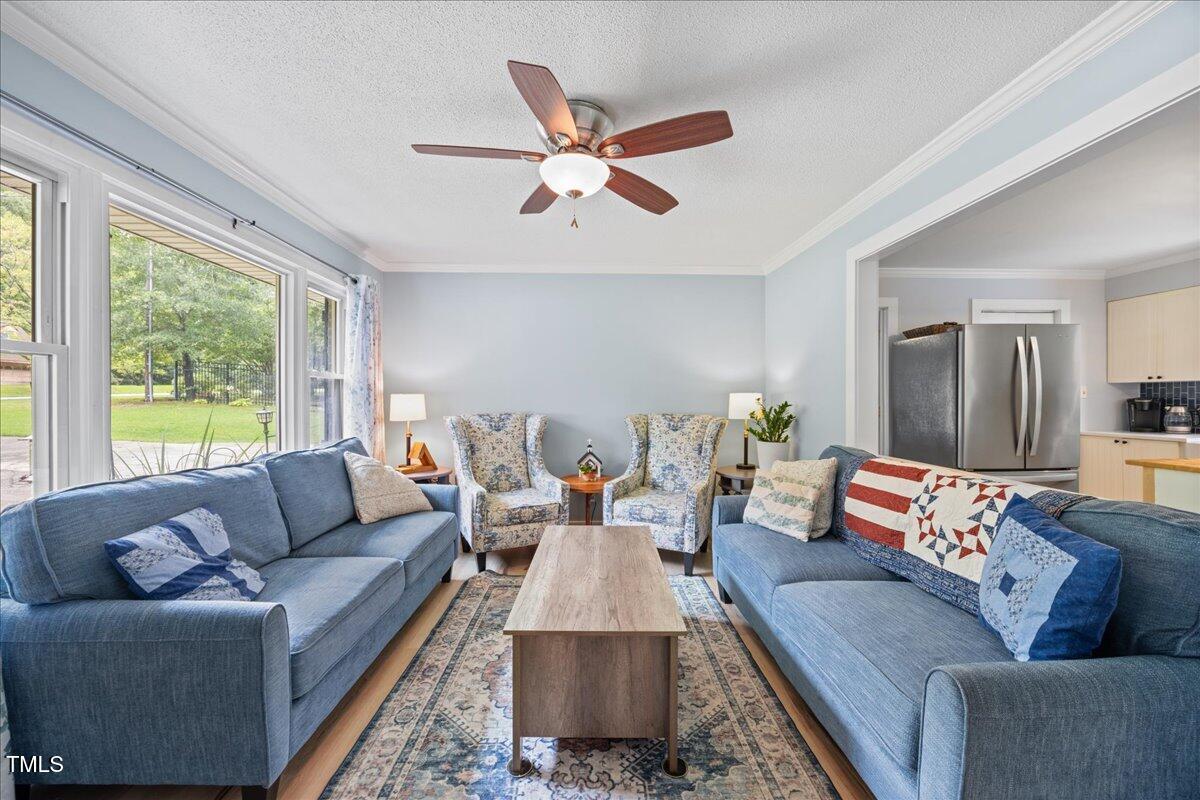 115 Old Meadowbrook Drive