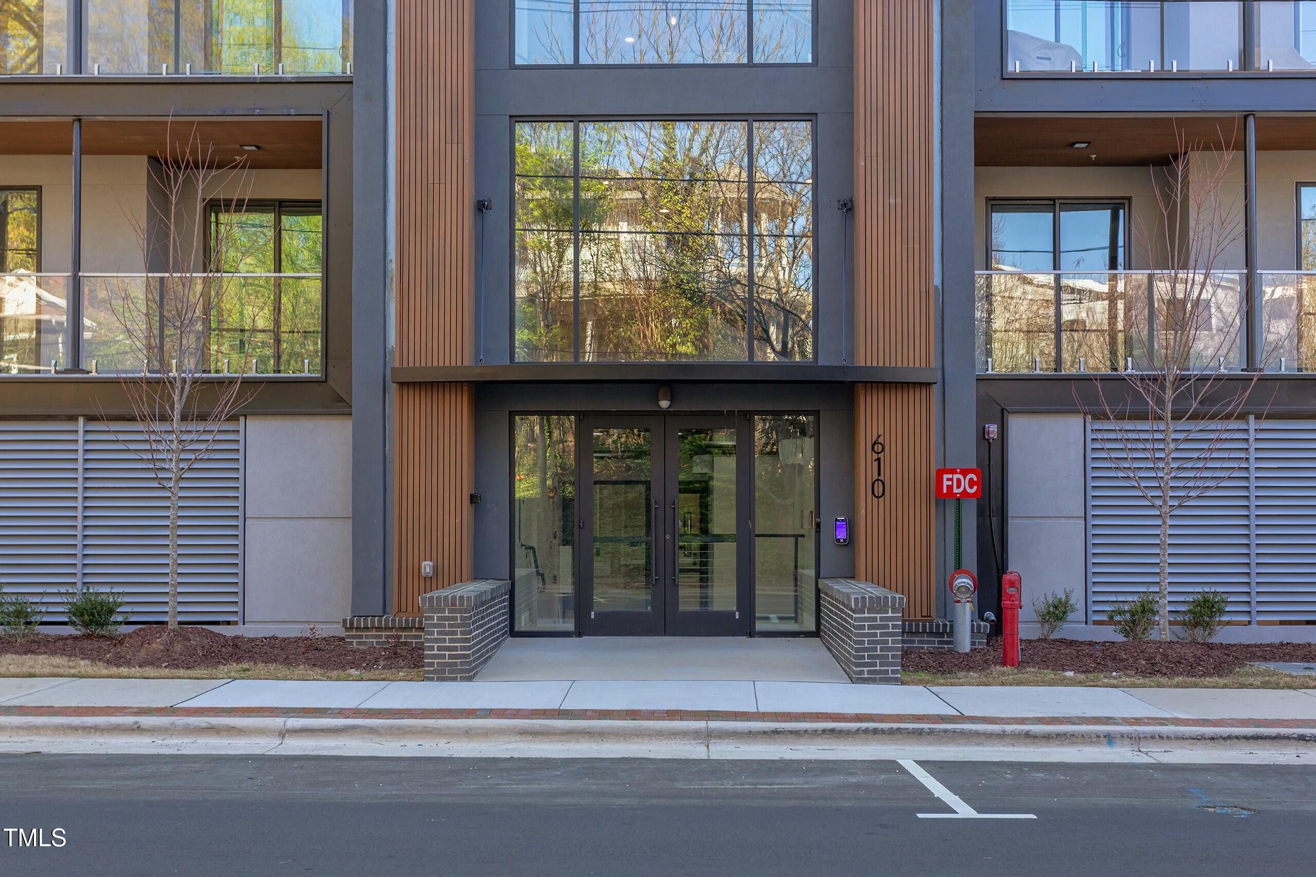 600 N Roxboro Street 41