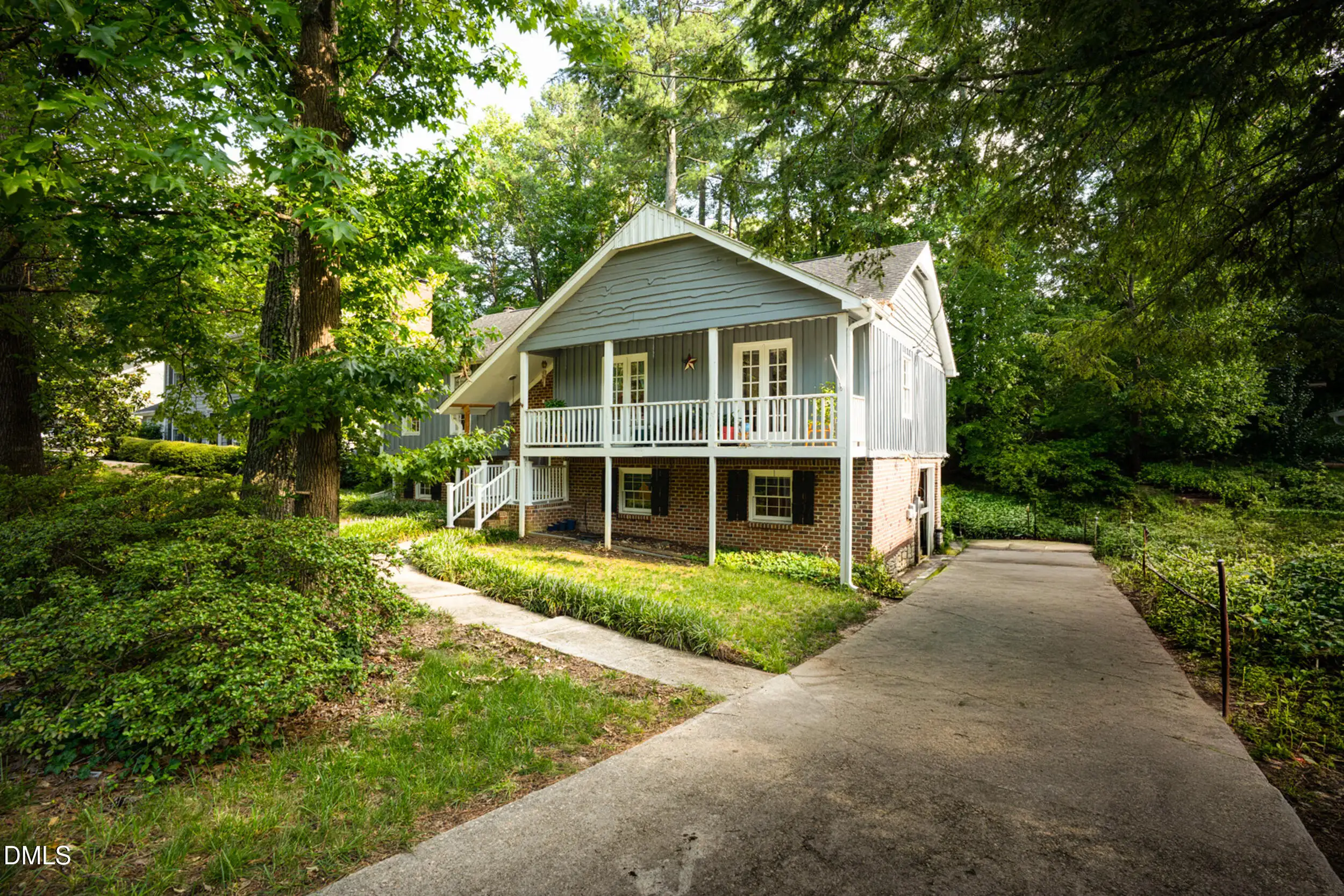 1008 E Millbrook Road, Raleigh, NC, 27609
