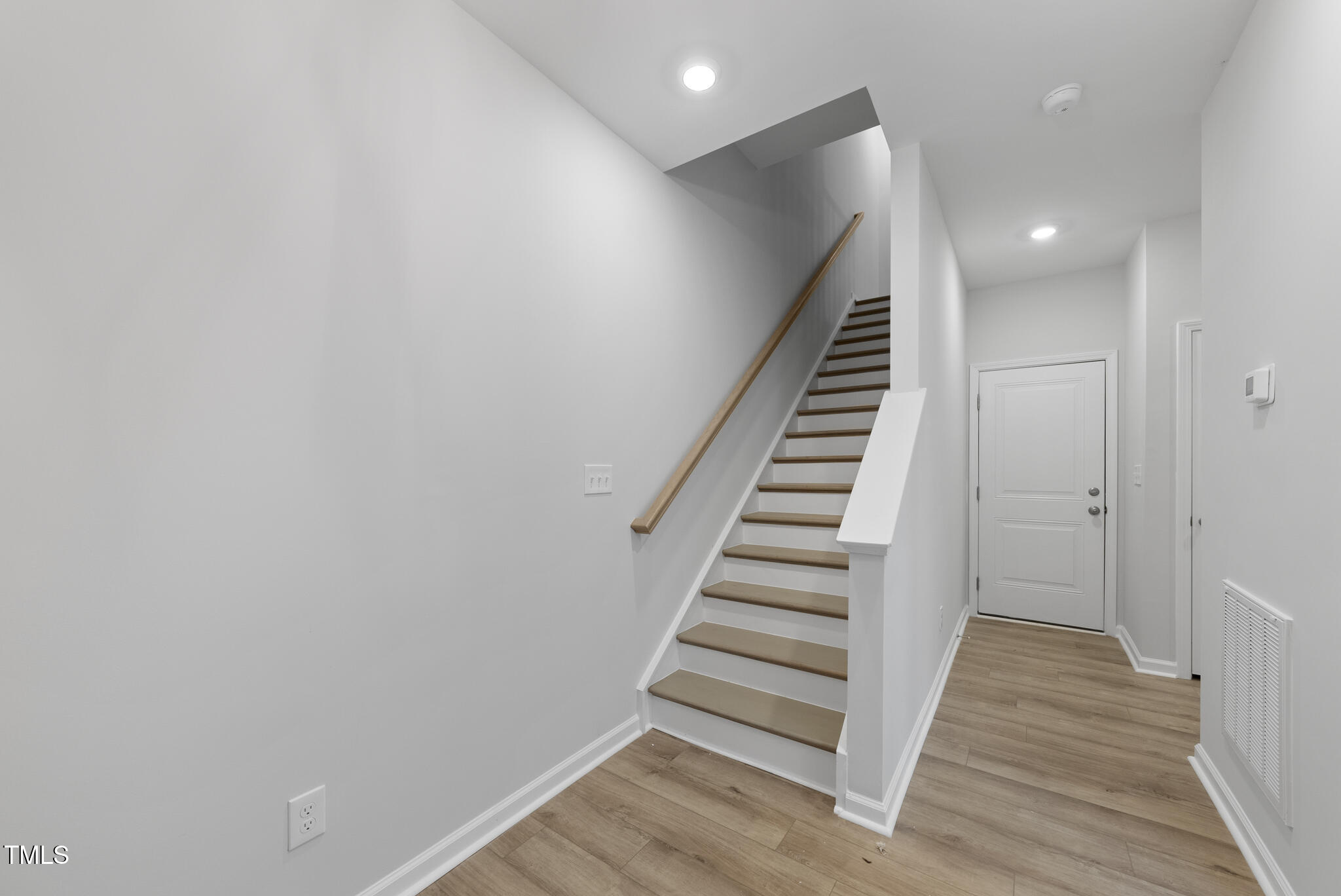 323 Chesapeake Commons Street 104