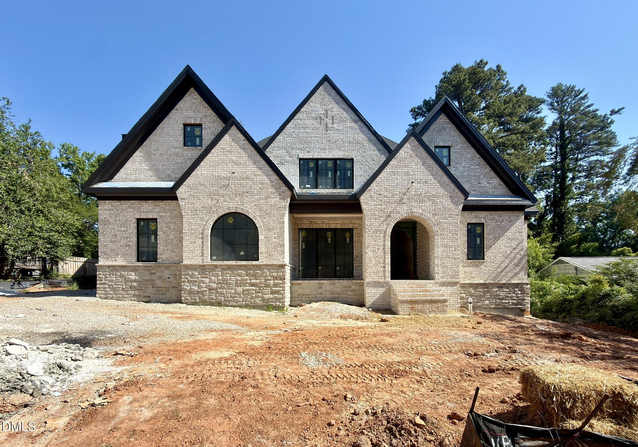 3422 Redbud Lane