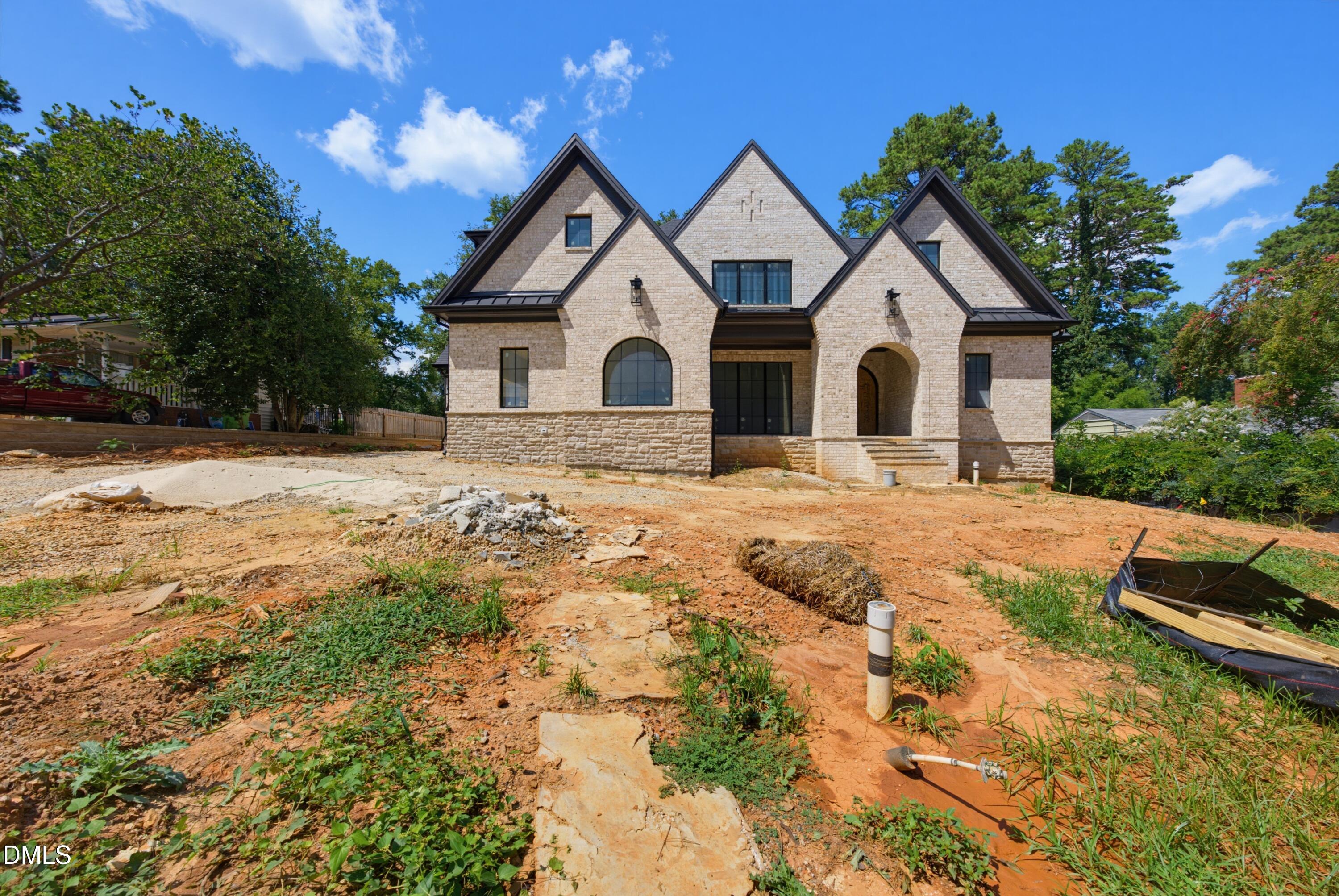 3422 Redbud Lane