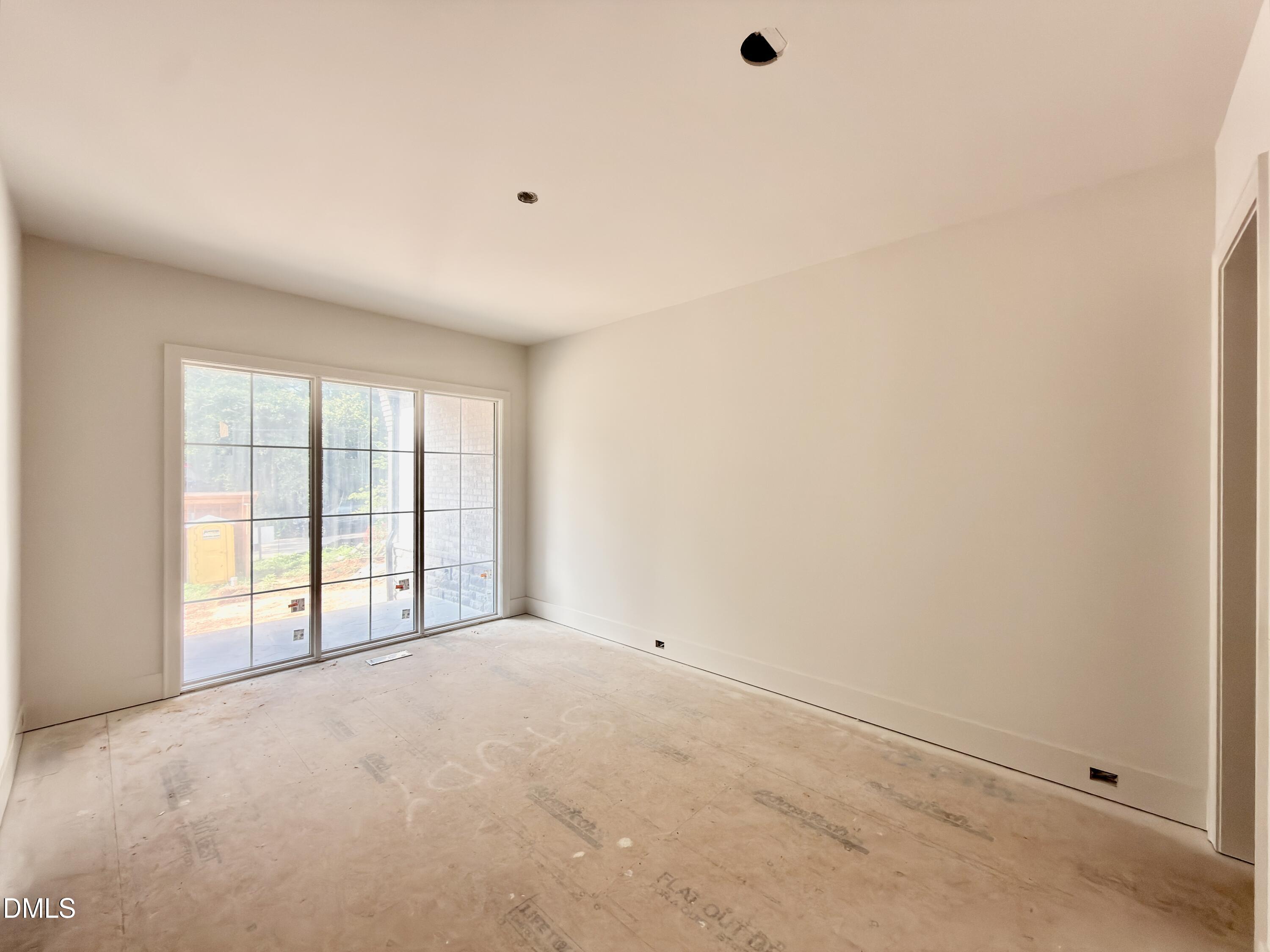3422 Redbud Lane