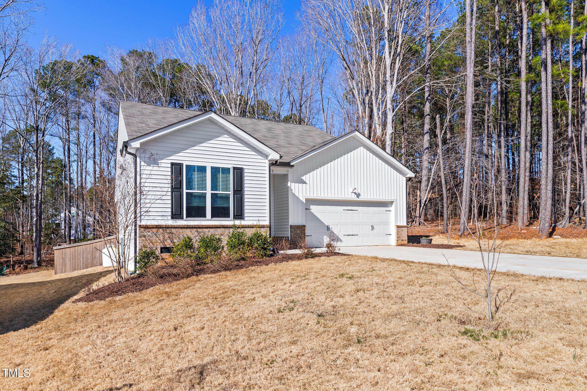 138 Clear Water Road
